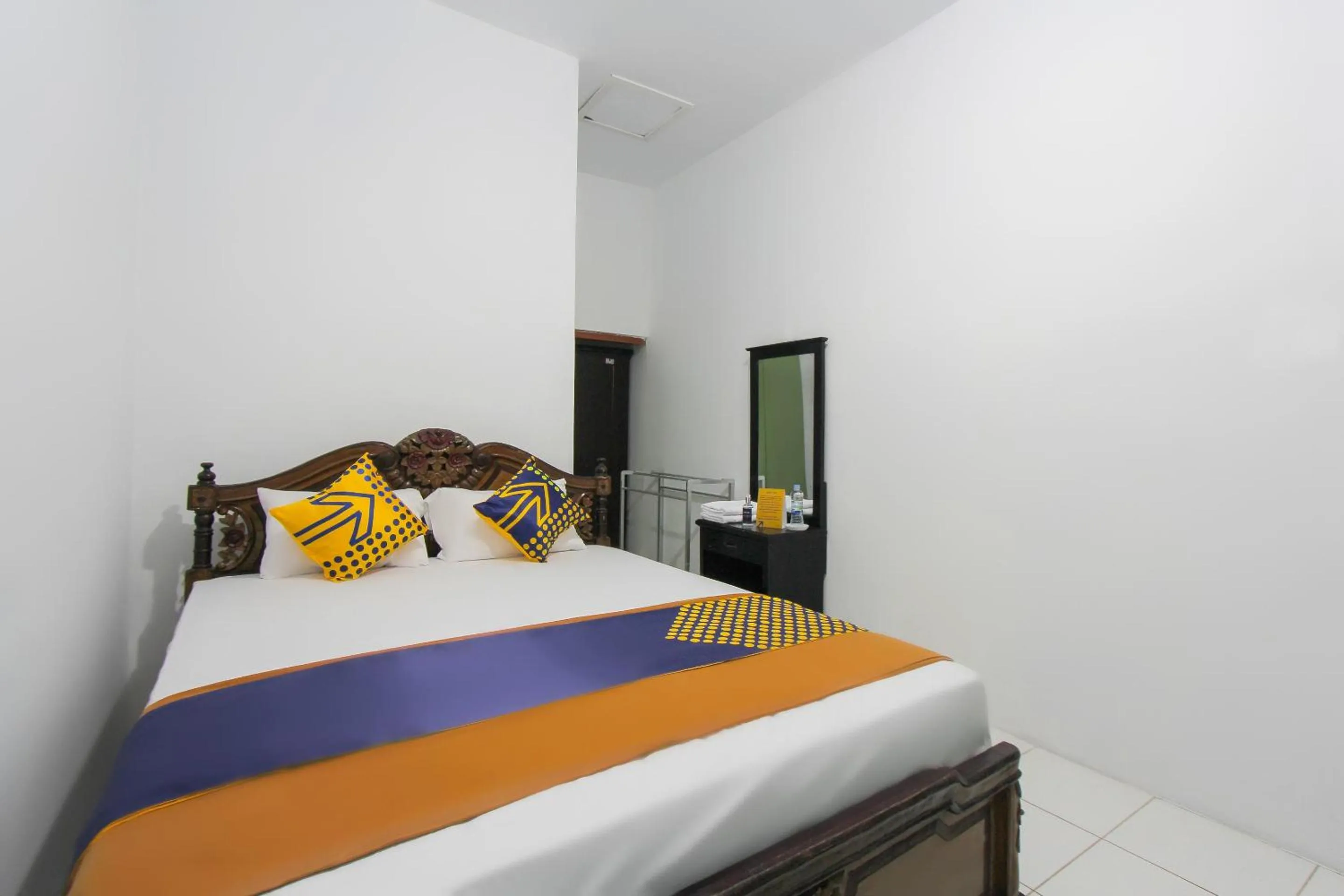 Bedroom in Hotel O Zam Zam Family Syariah