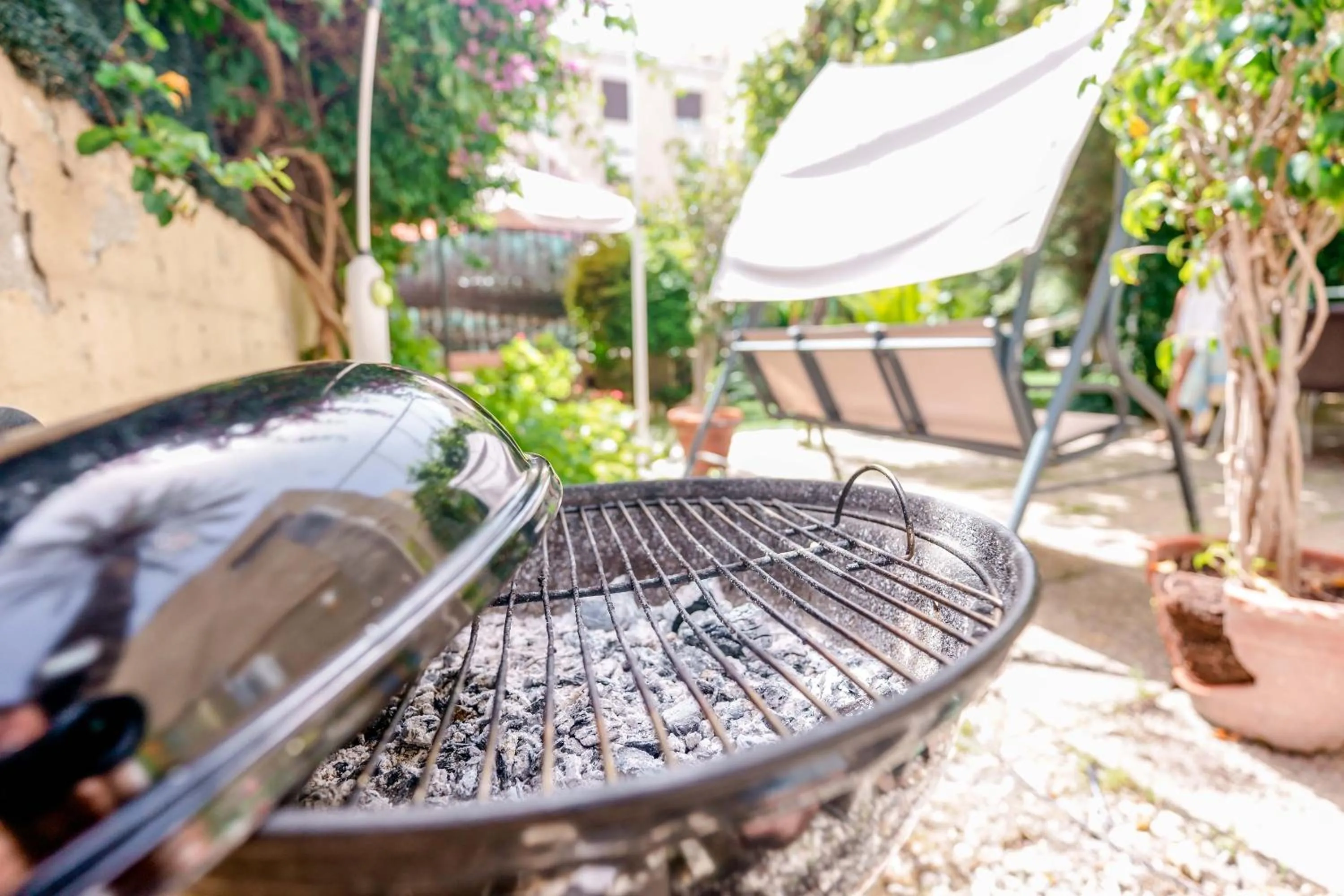 BBQ facilities in Villabeachcity Guesthouse