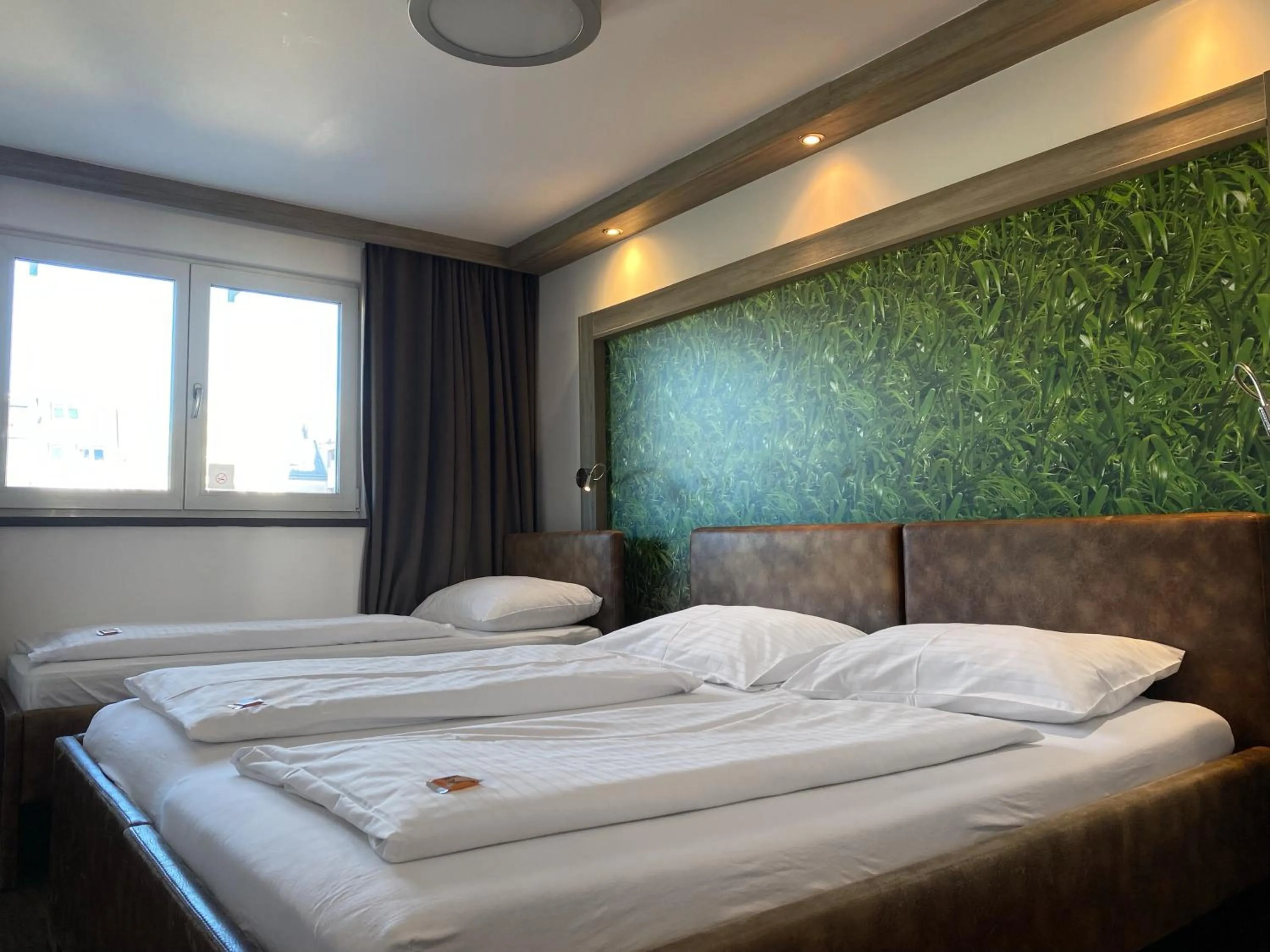 Bed in Smart Hotel Schönbrunn with free parking