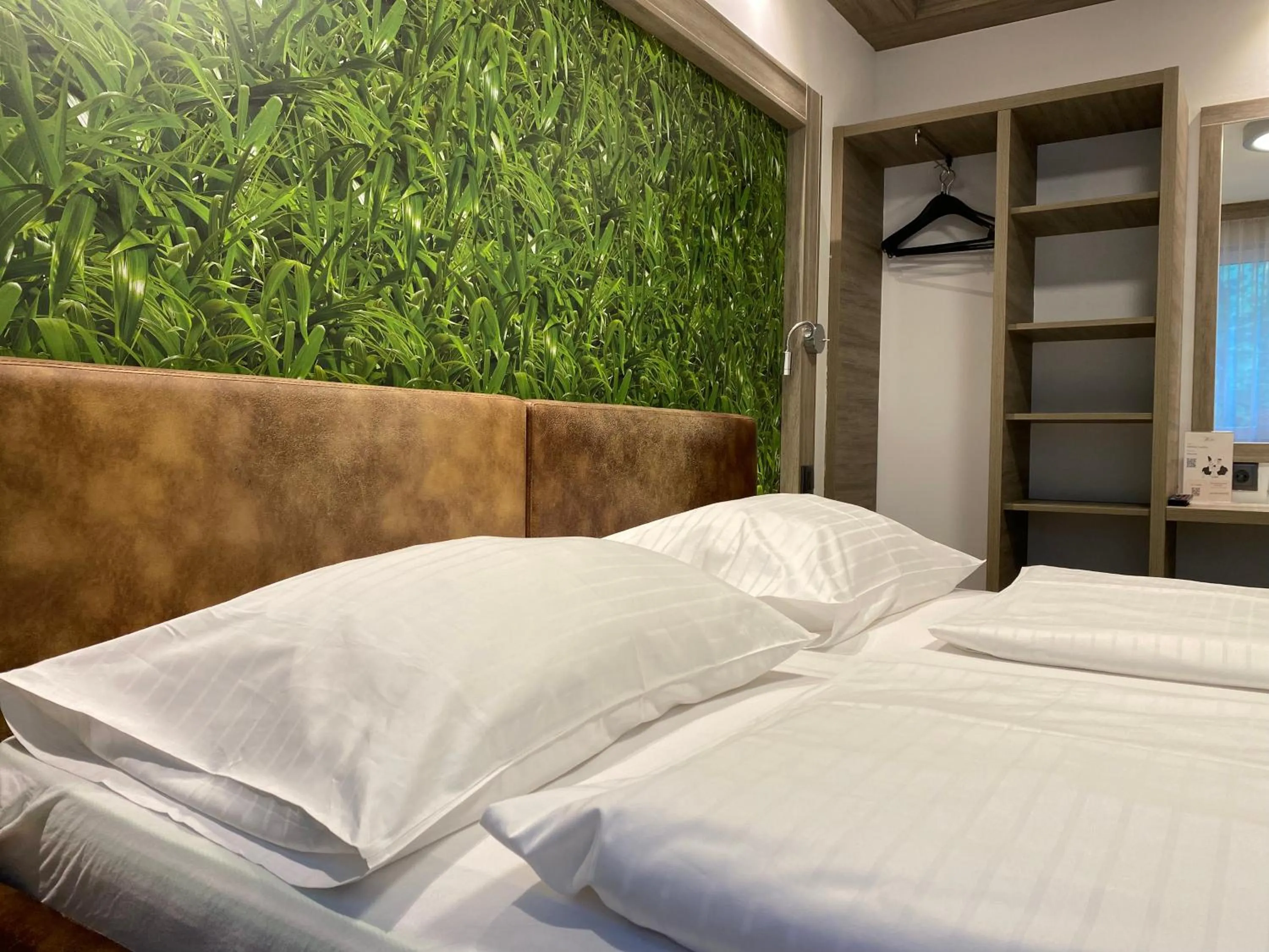 Bed in Smart Hotel Schönbrunn with free parking