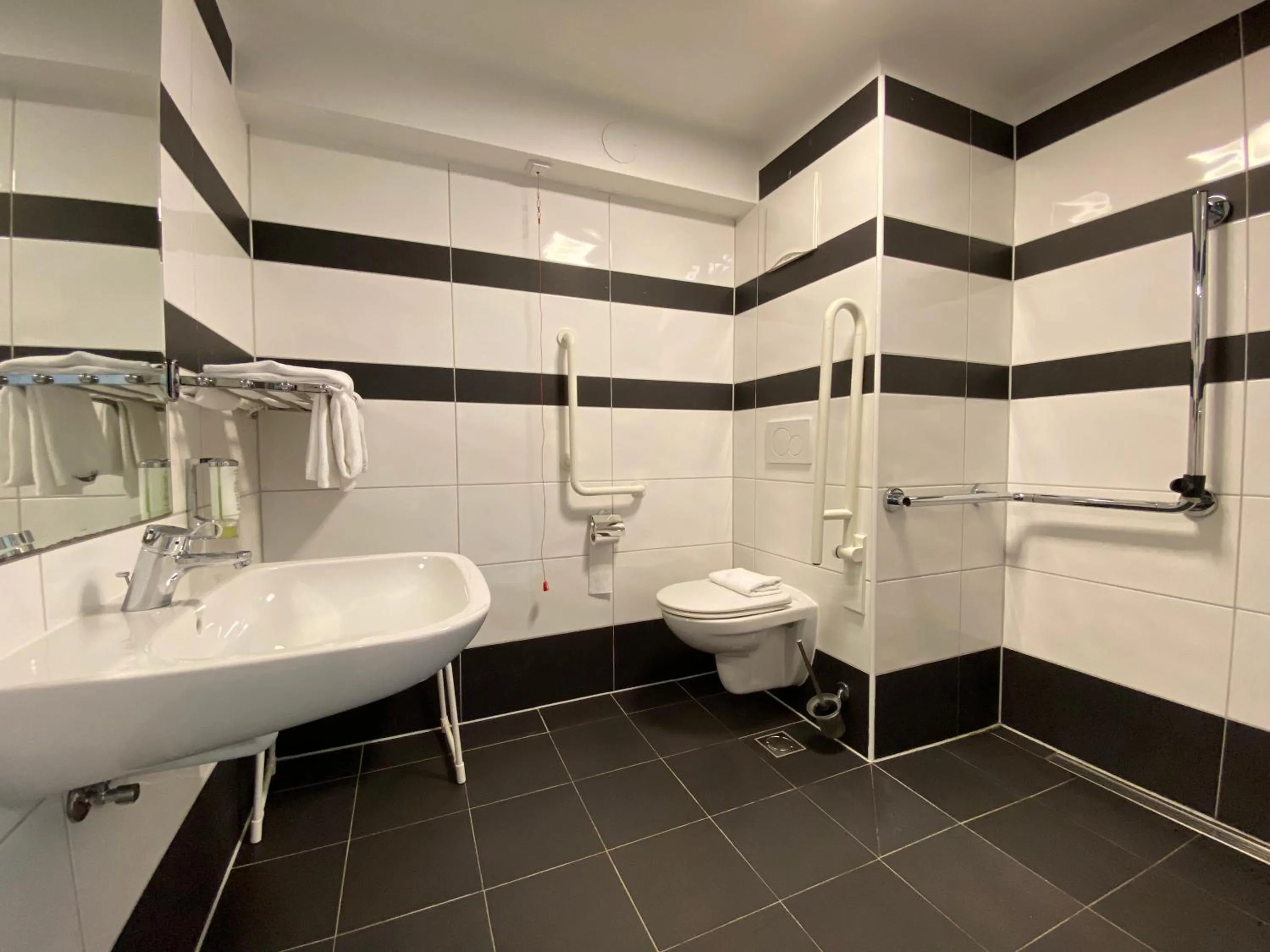 Smart Hotel Schönbrunn with free parking