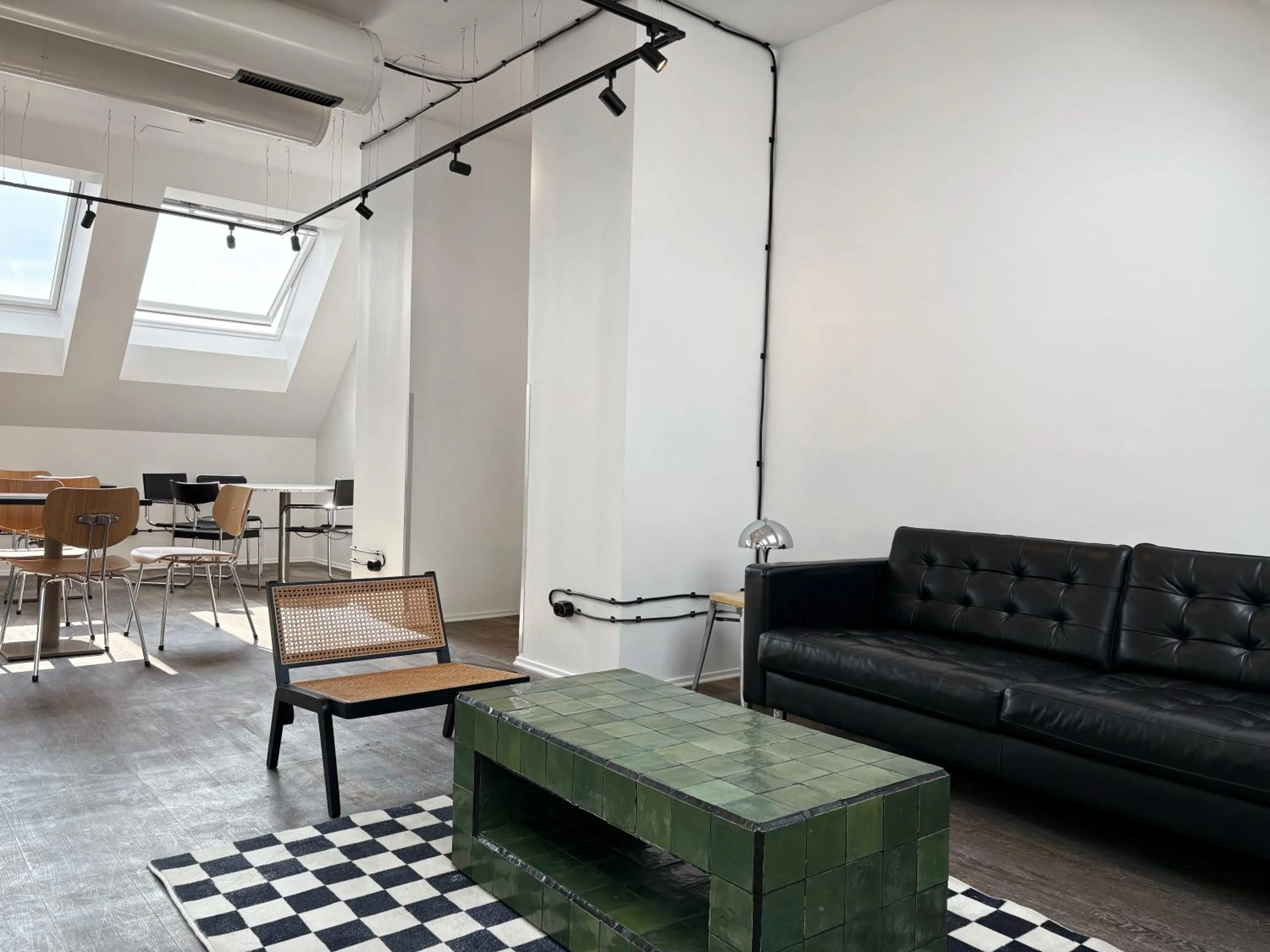 Smart Hotel Schönbrunn with free parking