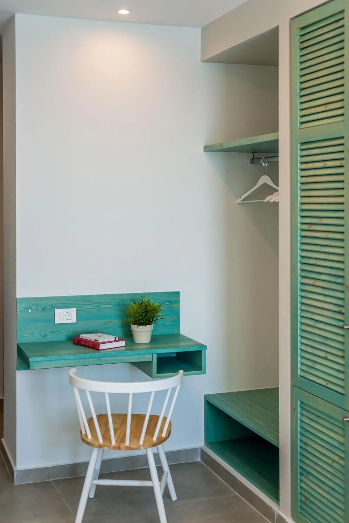 Seating area in Samaria by the Sea