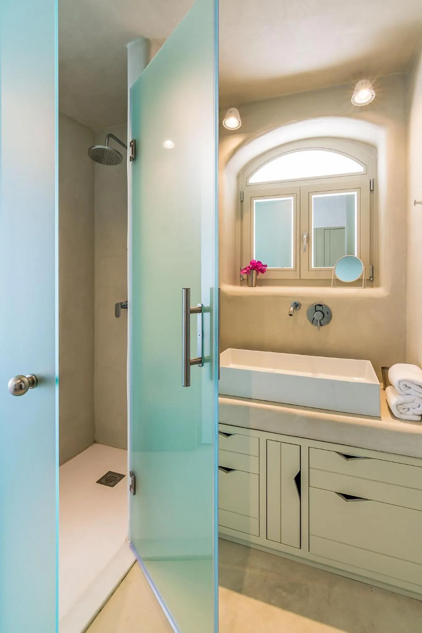 Shower in Samaria by the Sea