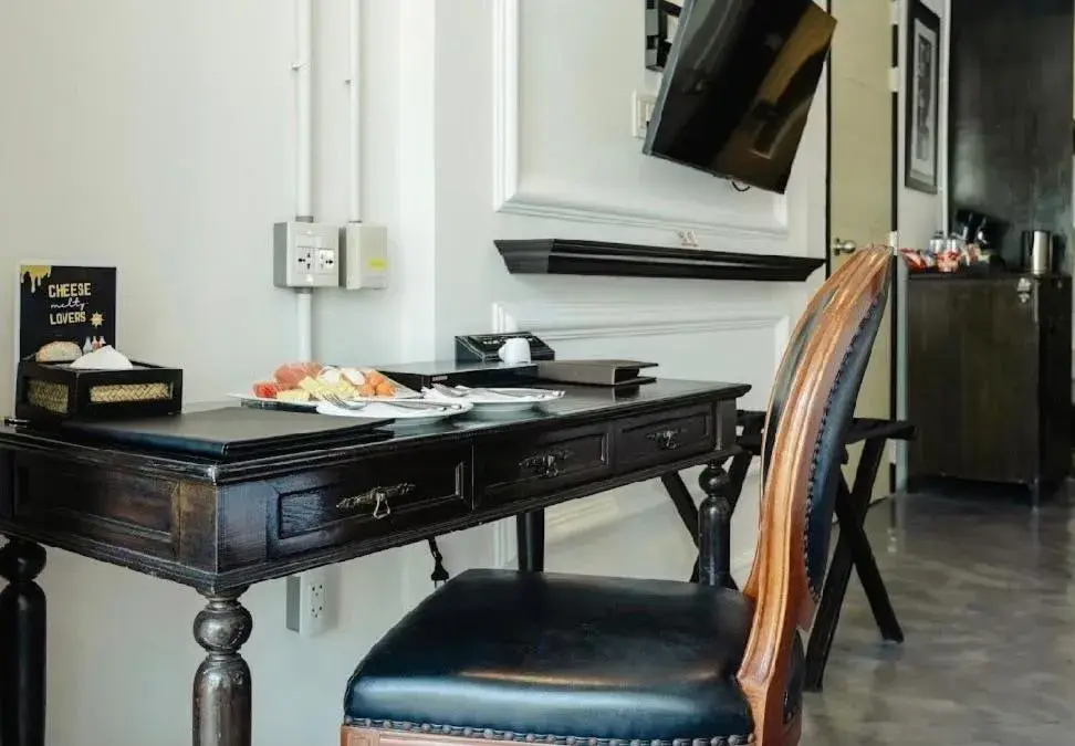 Deluxe Ocean View King Bed in Pattaya Modus Beachfront Resort Deluxe Ocean View King Bed in Pattaya Modus Beachfront Resort