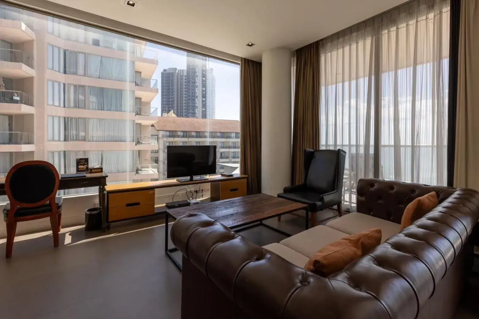 Family Suites Room in Pattaya Modus Beachfront Resort Family Suites Room in Pattaya Modus Beachfront Resort