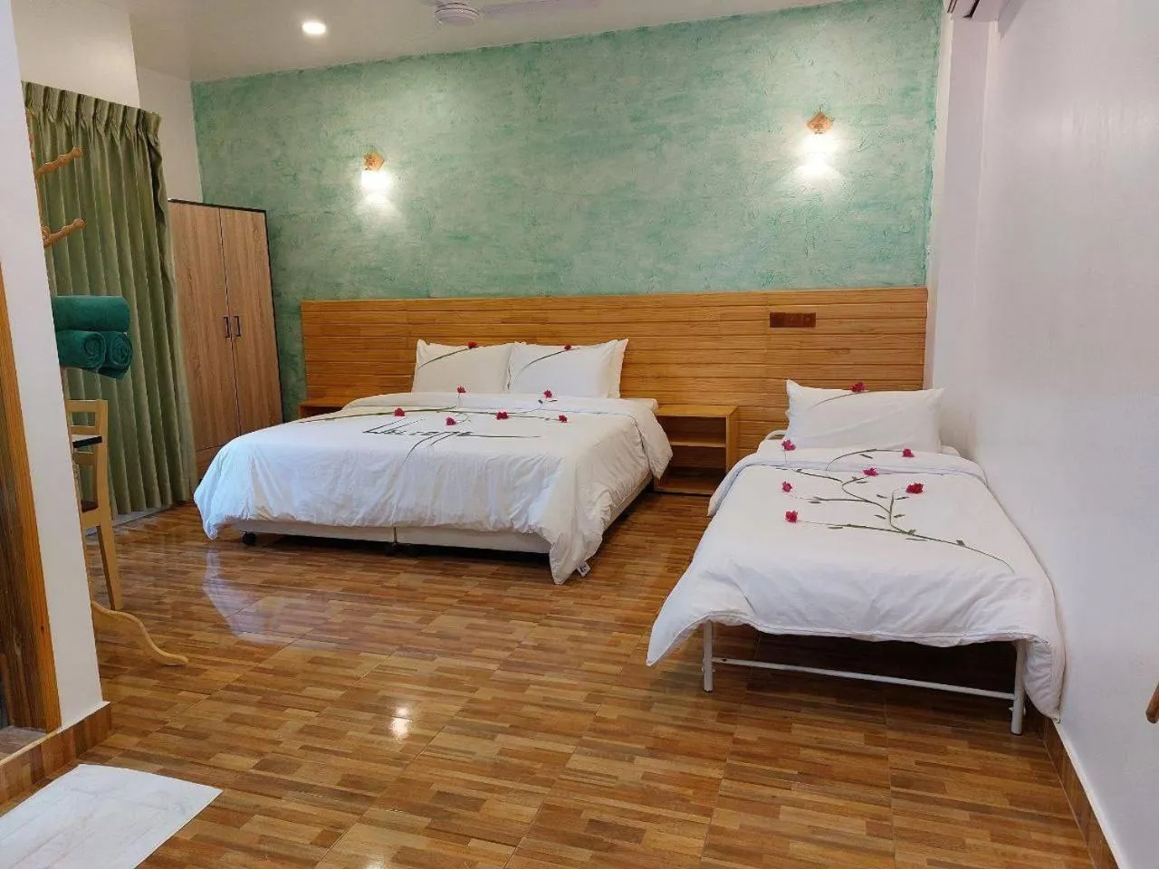 Bedroom, Bed in Turtle Maldives - Your Gateway to the Beach & Marine Adventures Await!