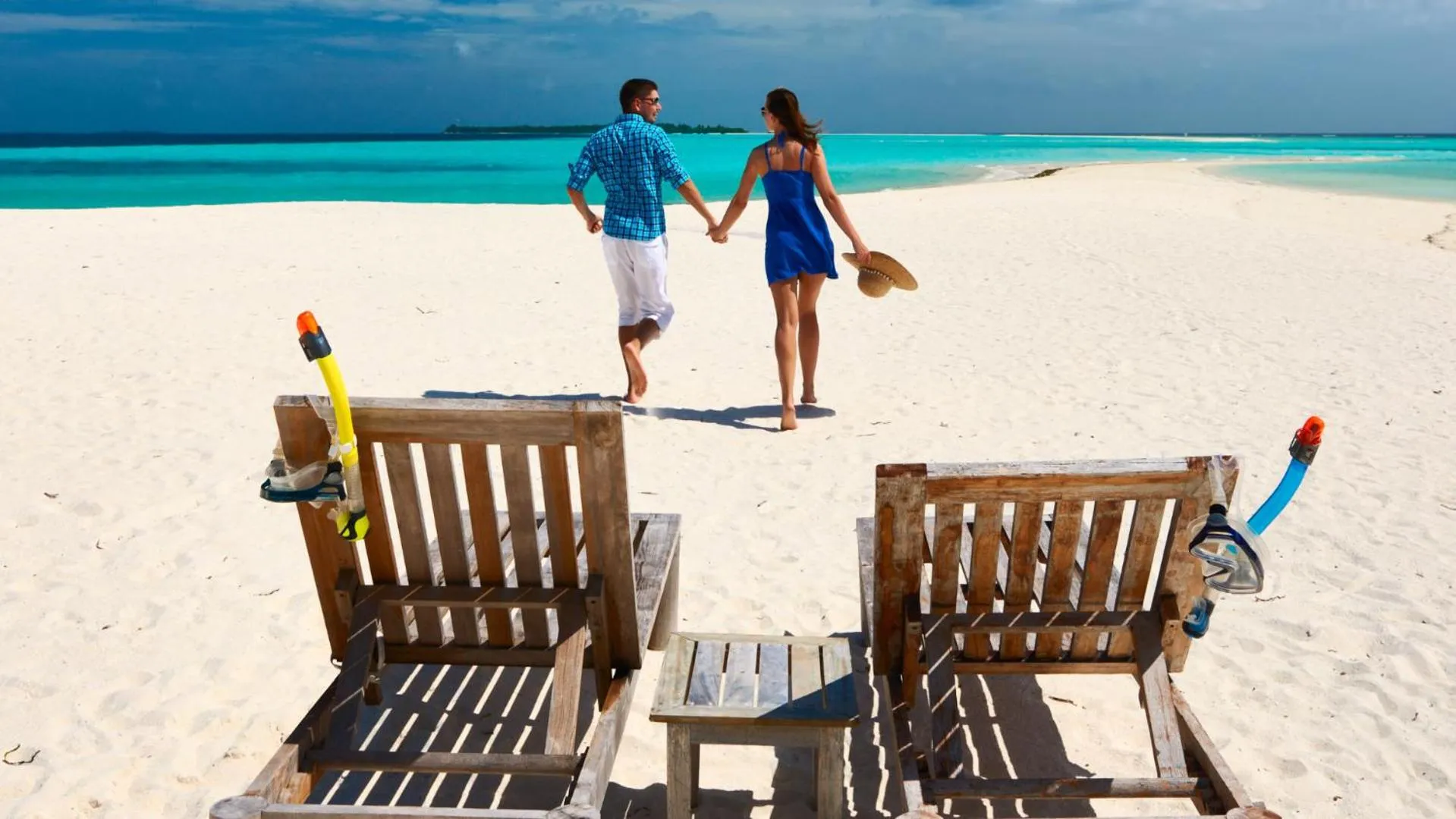 Beach in Turtle Maldives - Your Gateway to the Beach & Marine Adventures Await!