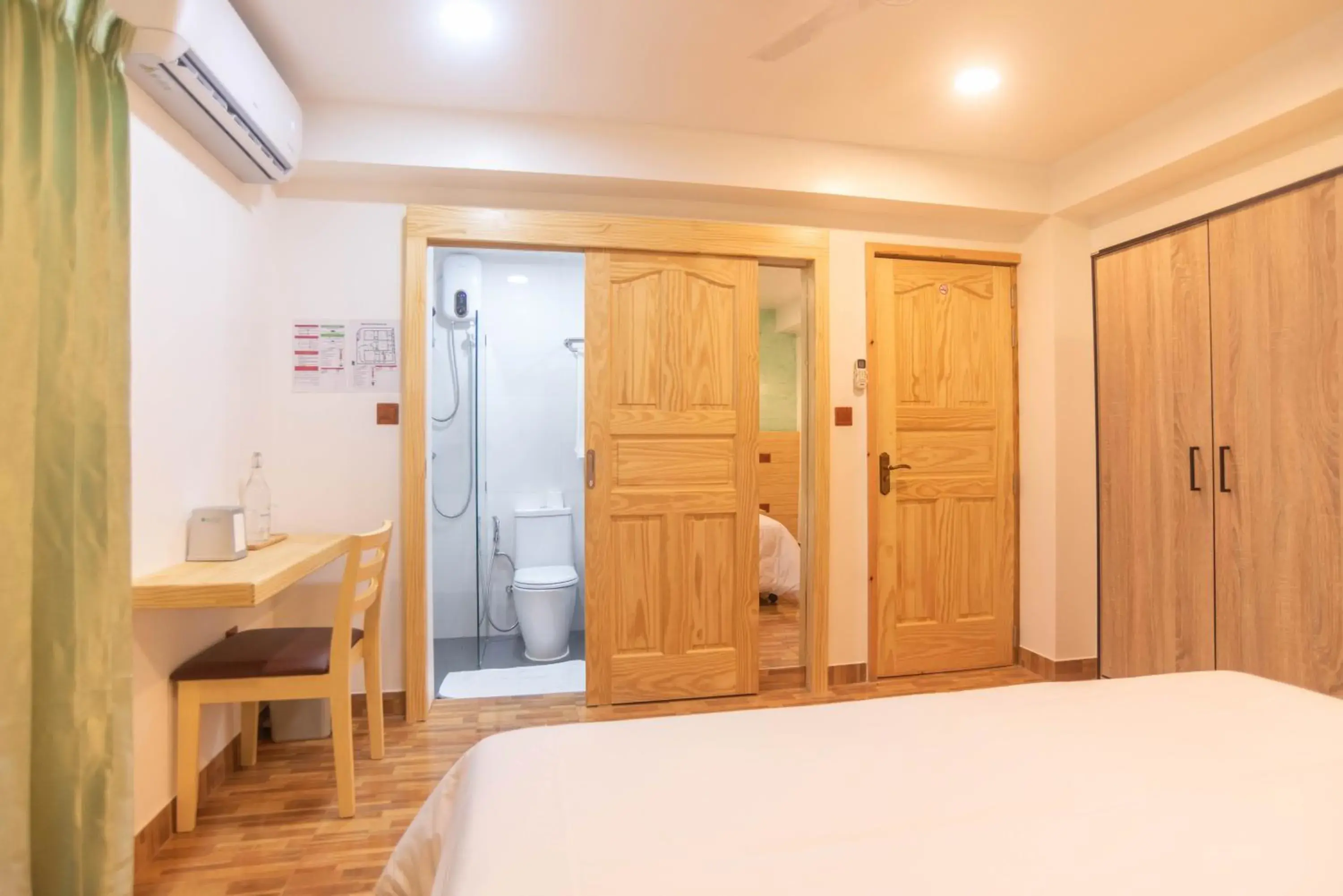 Standard Twin Room - single occupancy in Turtle Maldives - Your Gateway to the Beach & Marine Adventures Await! Standard Twin Room - single occupancy in Turtle Maldives - Your Gateway to the Beach & Marine Adventures Await!