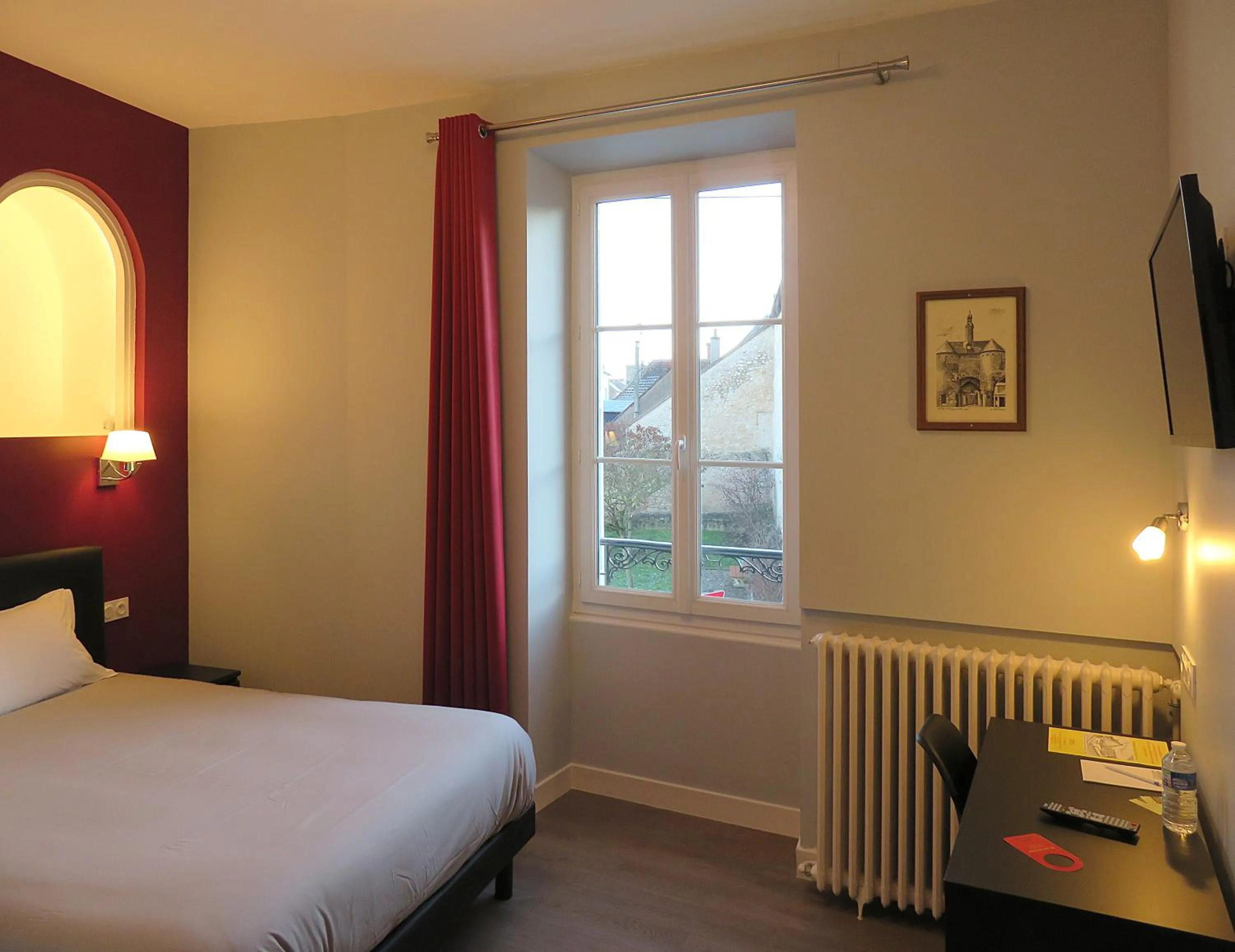 Bedroom, Bed in Hôtel Le Dormeux