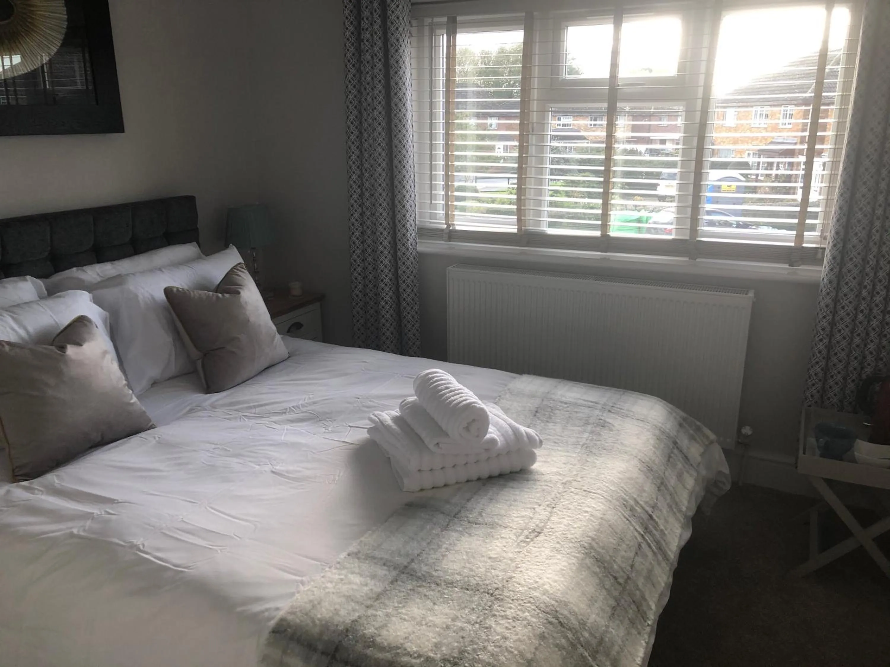 Photo of the whole room, Bed in South Avenue B&B