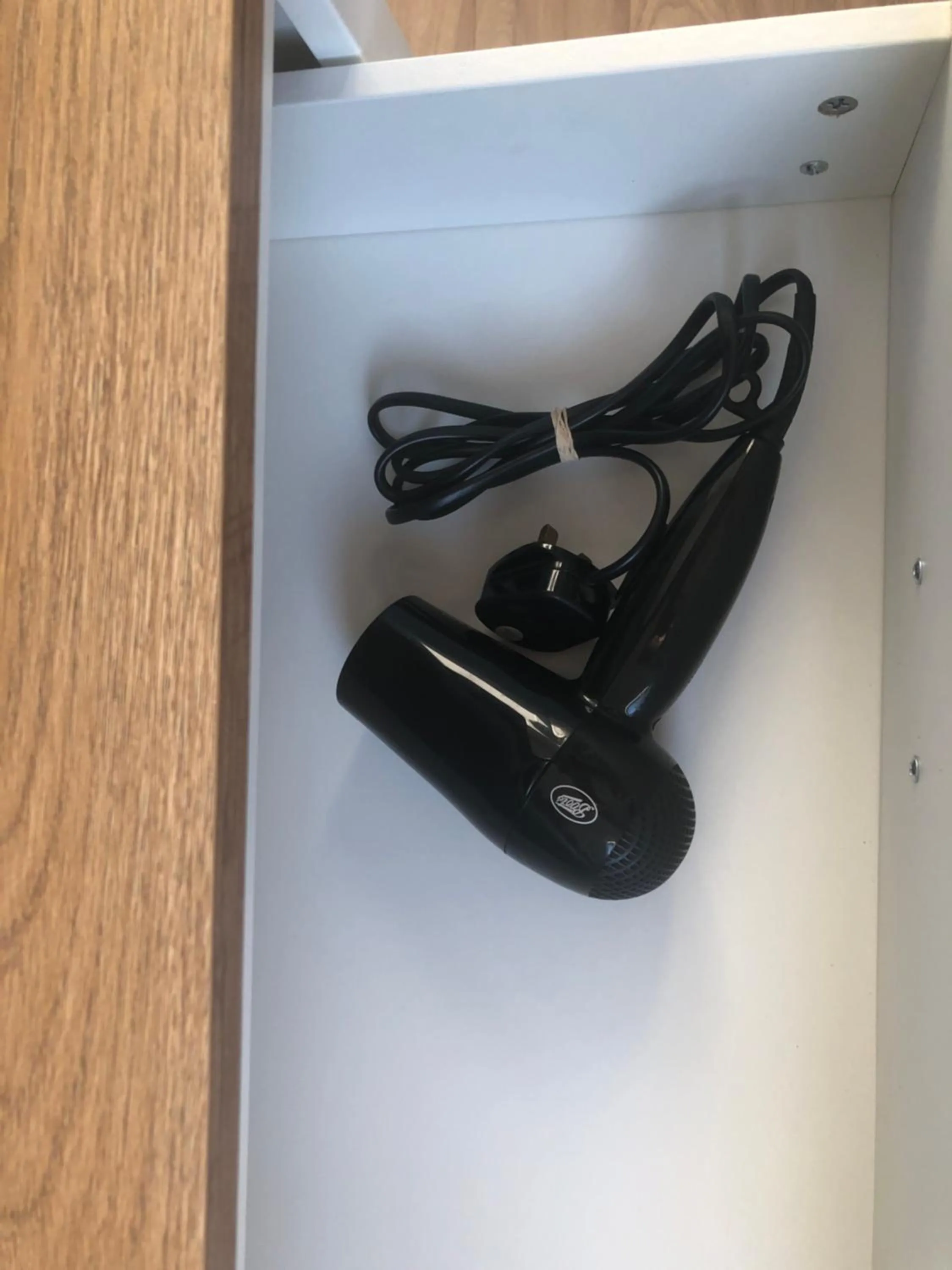 furniture in South Avenue B&B