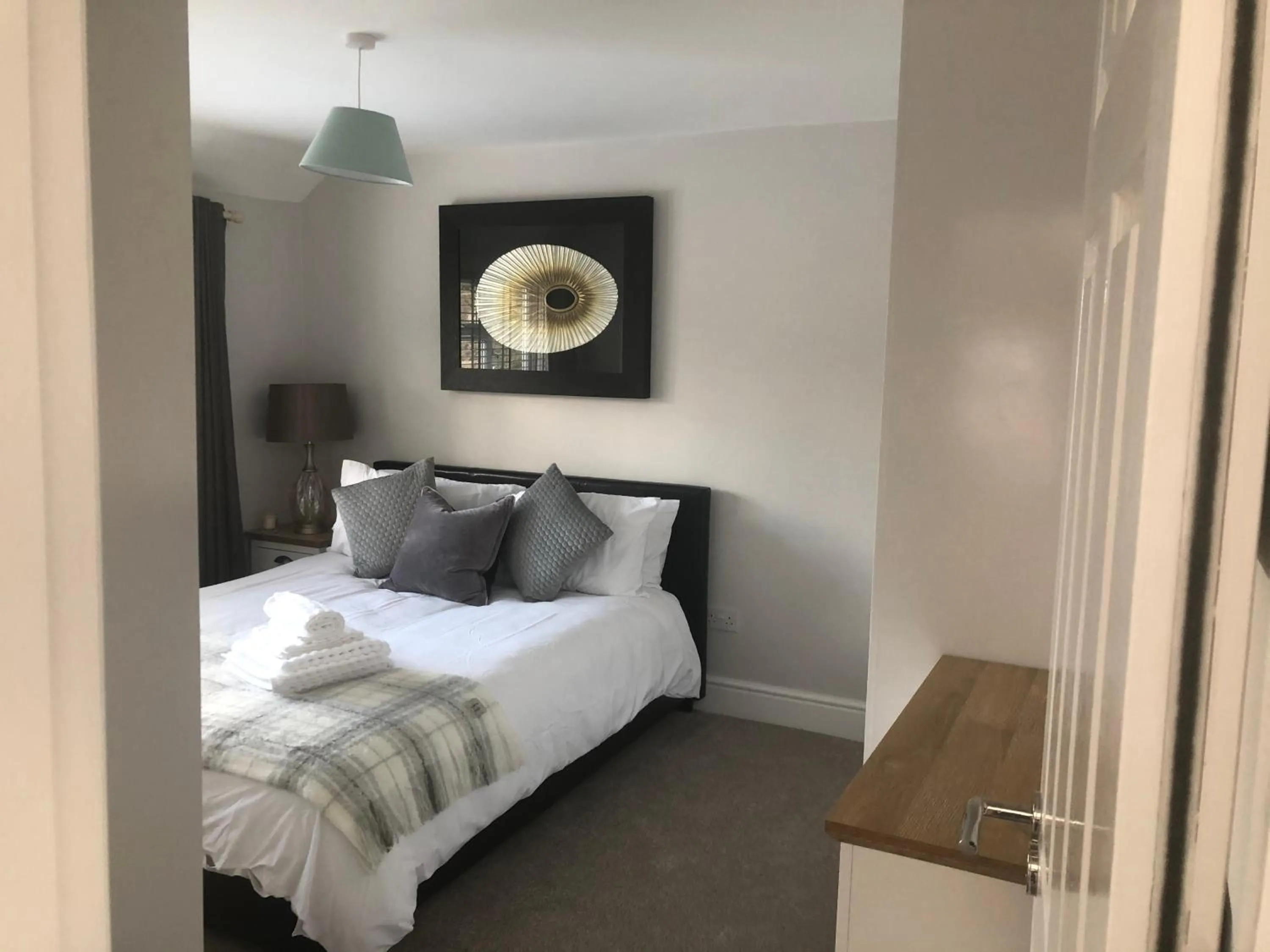 Photo of the whole room, Bed in South Avenue B&B