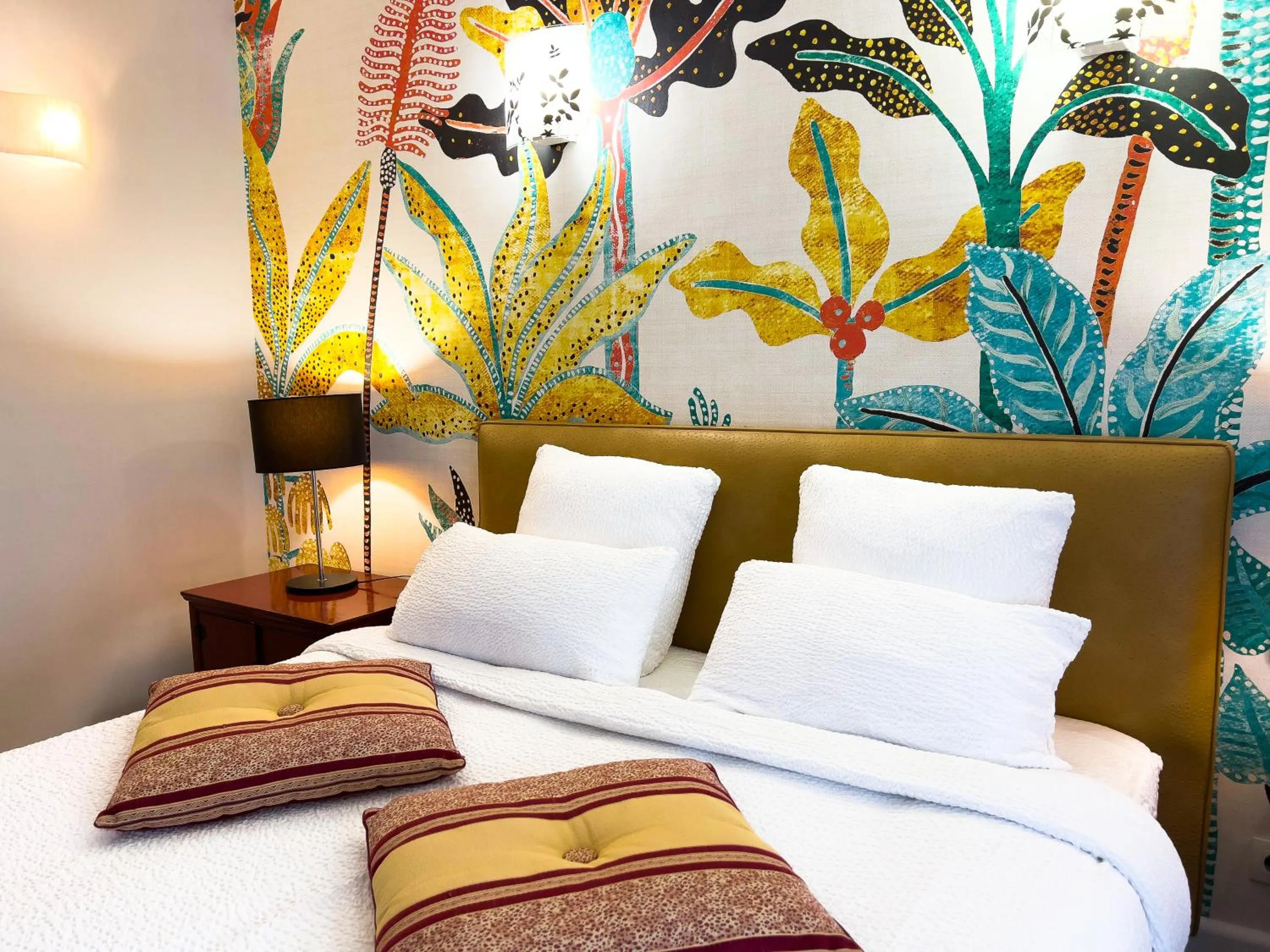 Bedroom, Bed in Logis hôtel Restaurant Le Faisan Dore