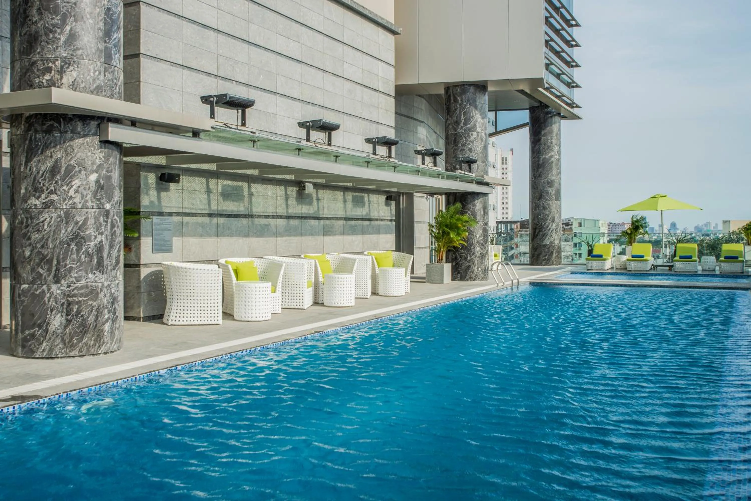 Swimming pool in Pullman Saigon Centre
