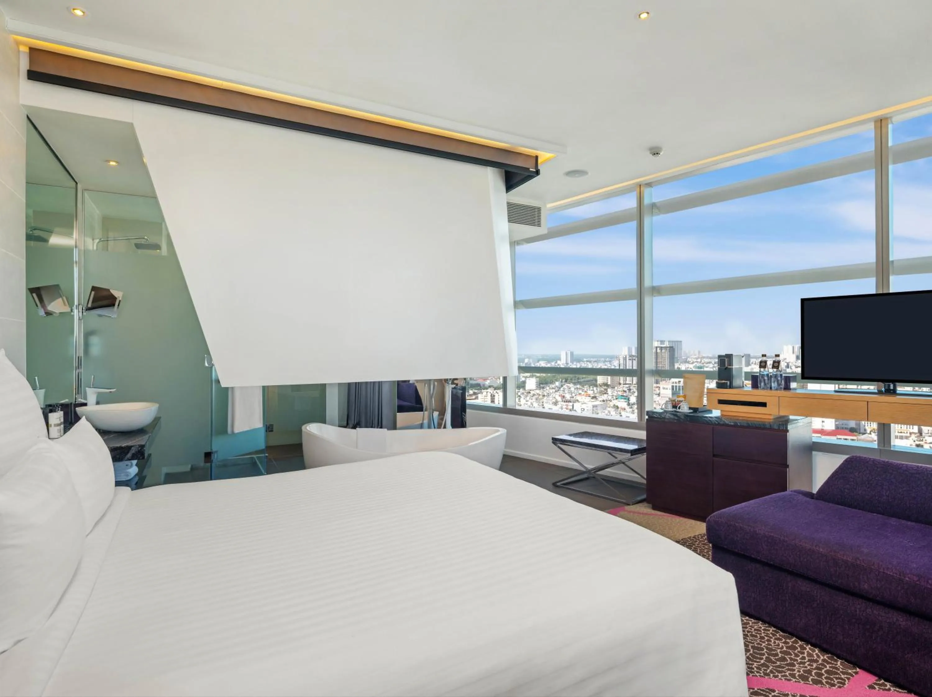 Bedroom, Bed in Pullman Saigon Centre