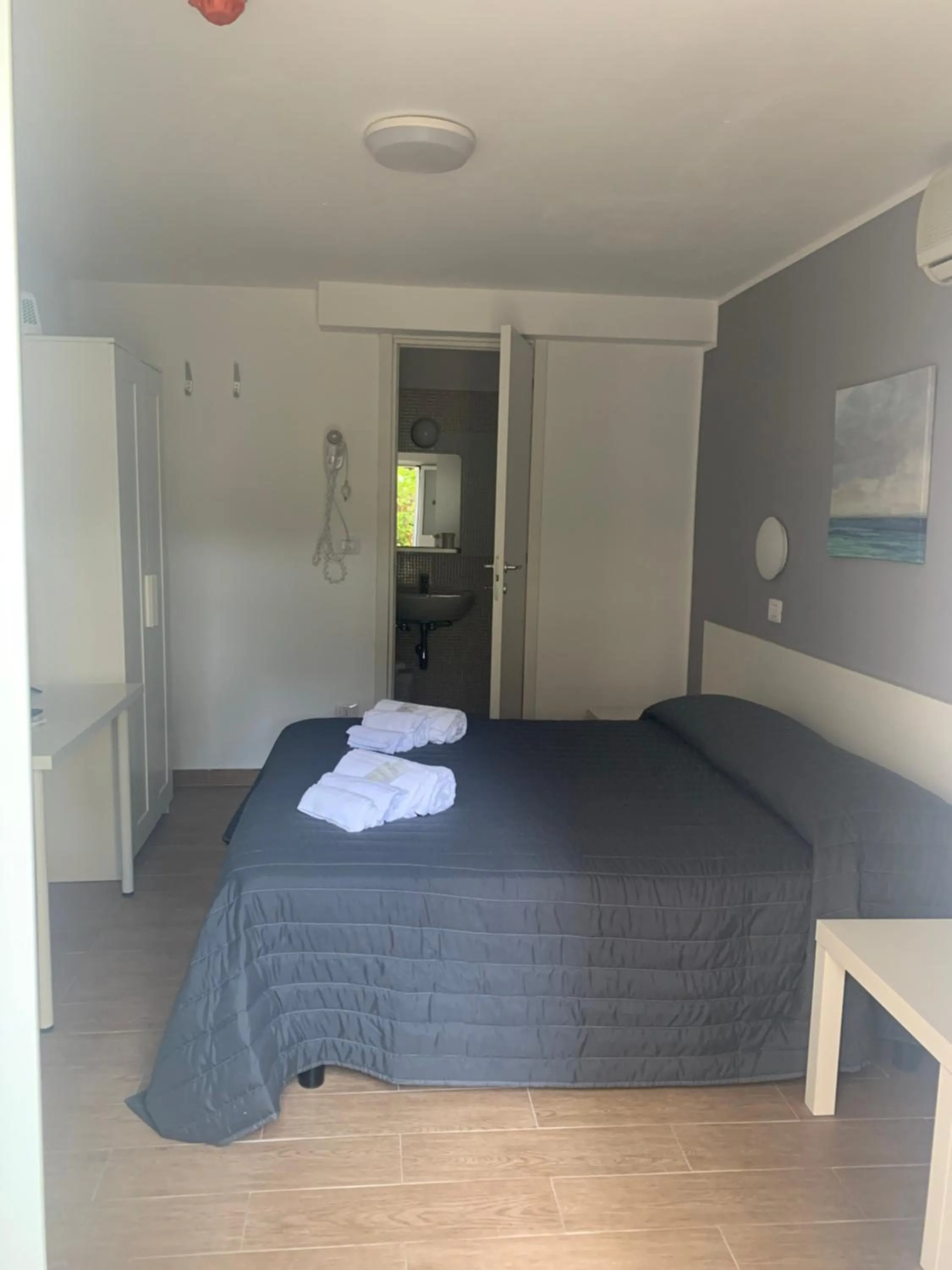 Bedroom, Bed in Hotel Augustus