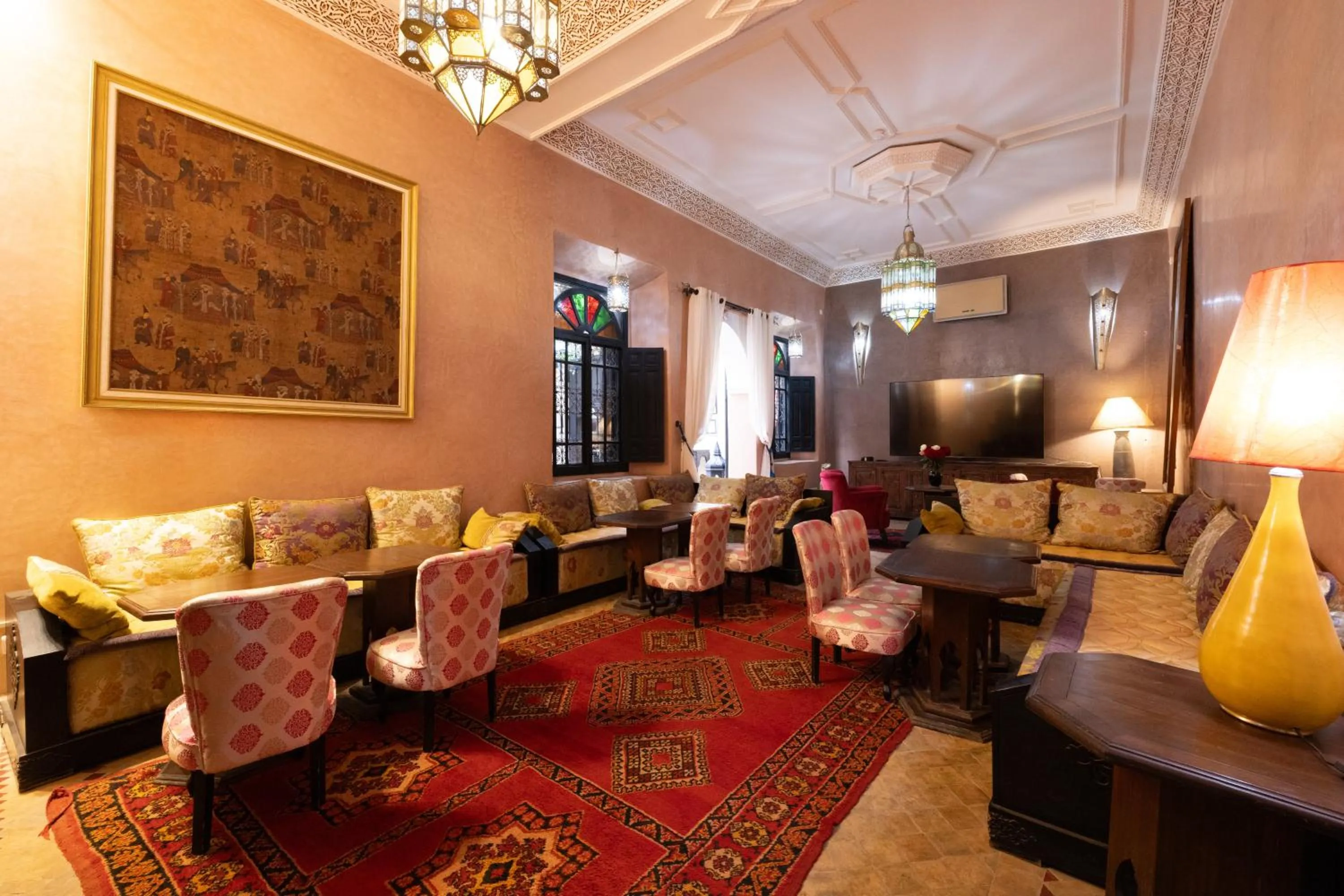 Communal lounge/ TV room in Riad Saba
