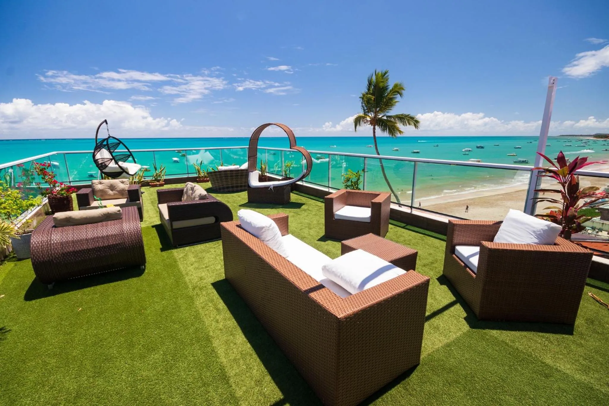 Communal lounge/ TV room in Pousada dos Cabanos