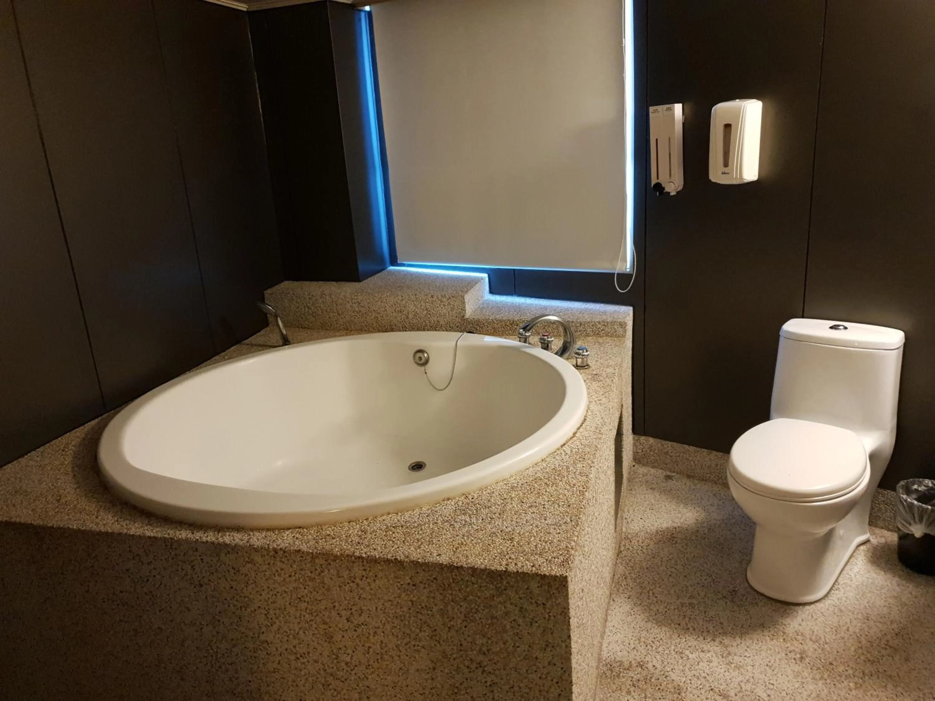 Bathroom in Walker Hotel - Sanchong