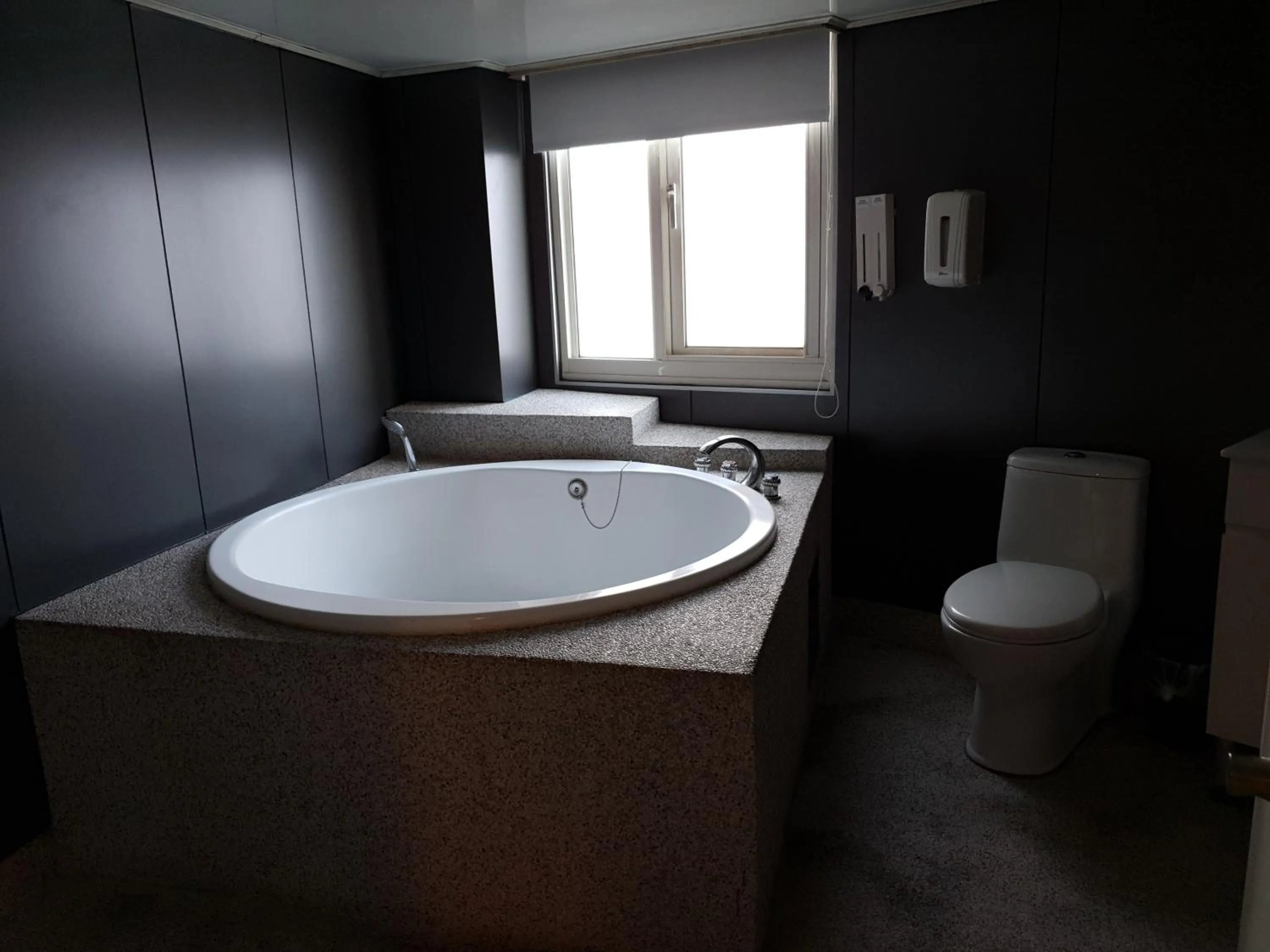 Walker Hotel - Sanchong