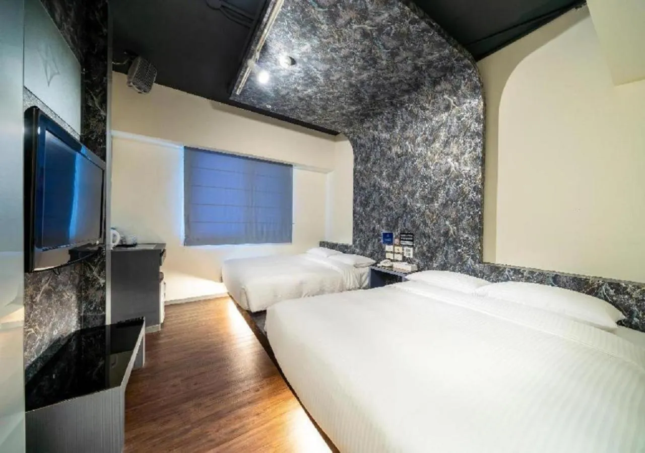Photo of the whole room, Bed in Walker Hotel - Sanchong