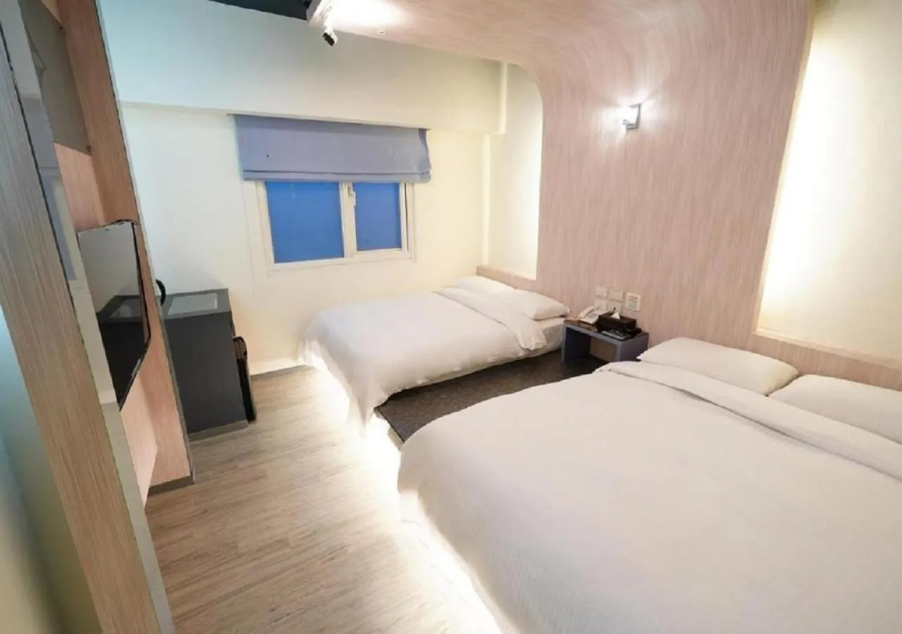 Bed in Walker Hotel - Sanchong