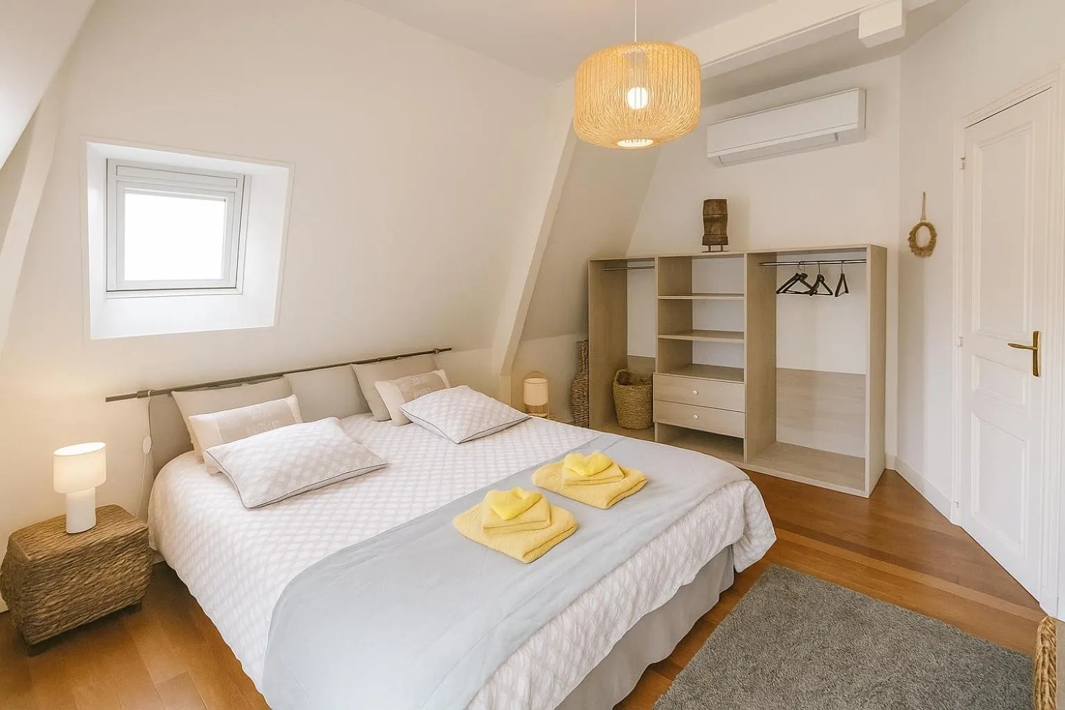 Bedroom, Bed in Maunoury Citybreak