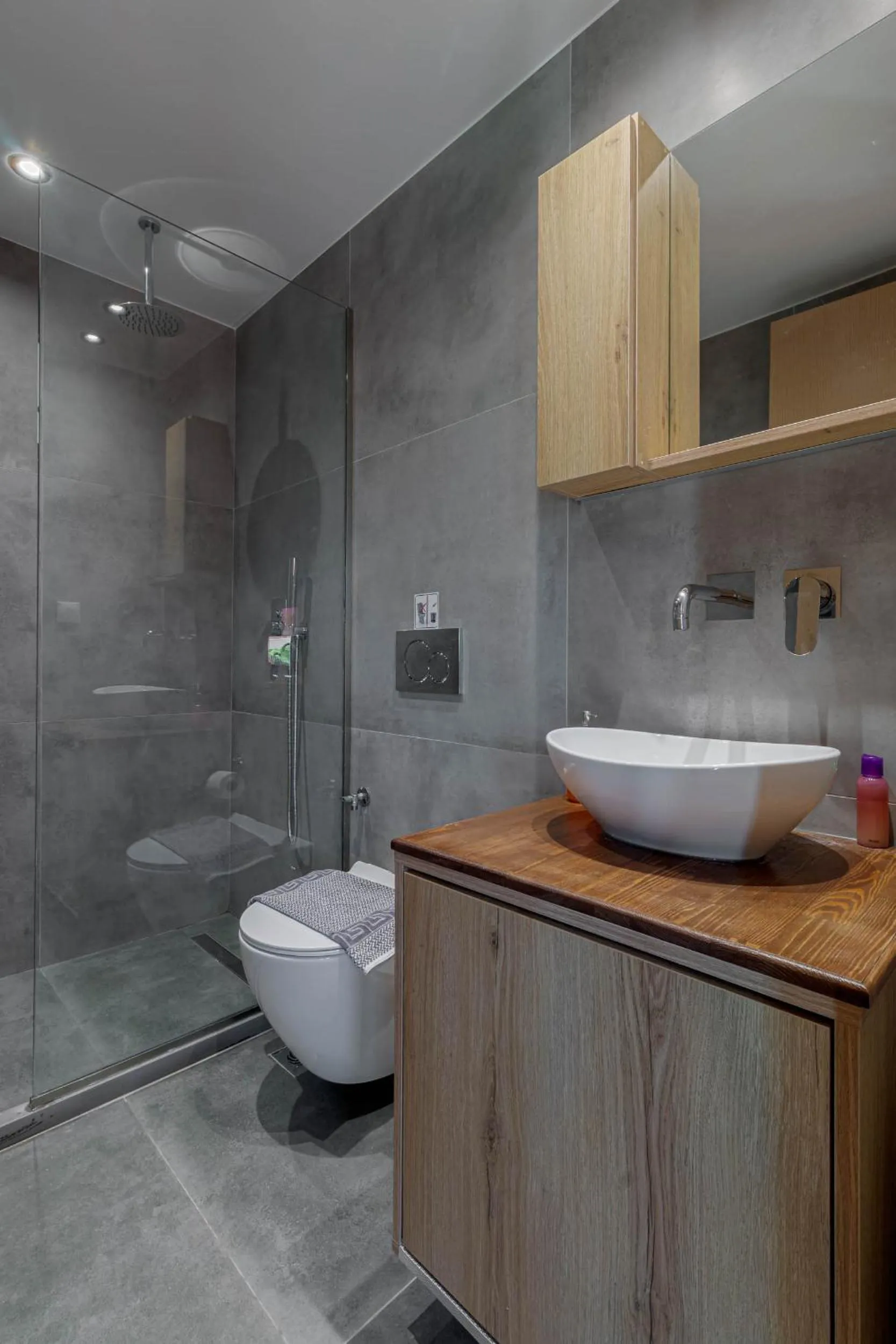 Bathroom in Ionian Arches