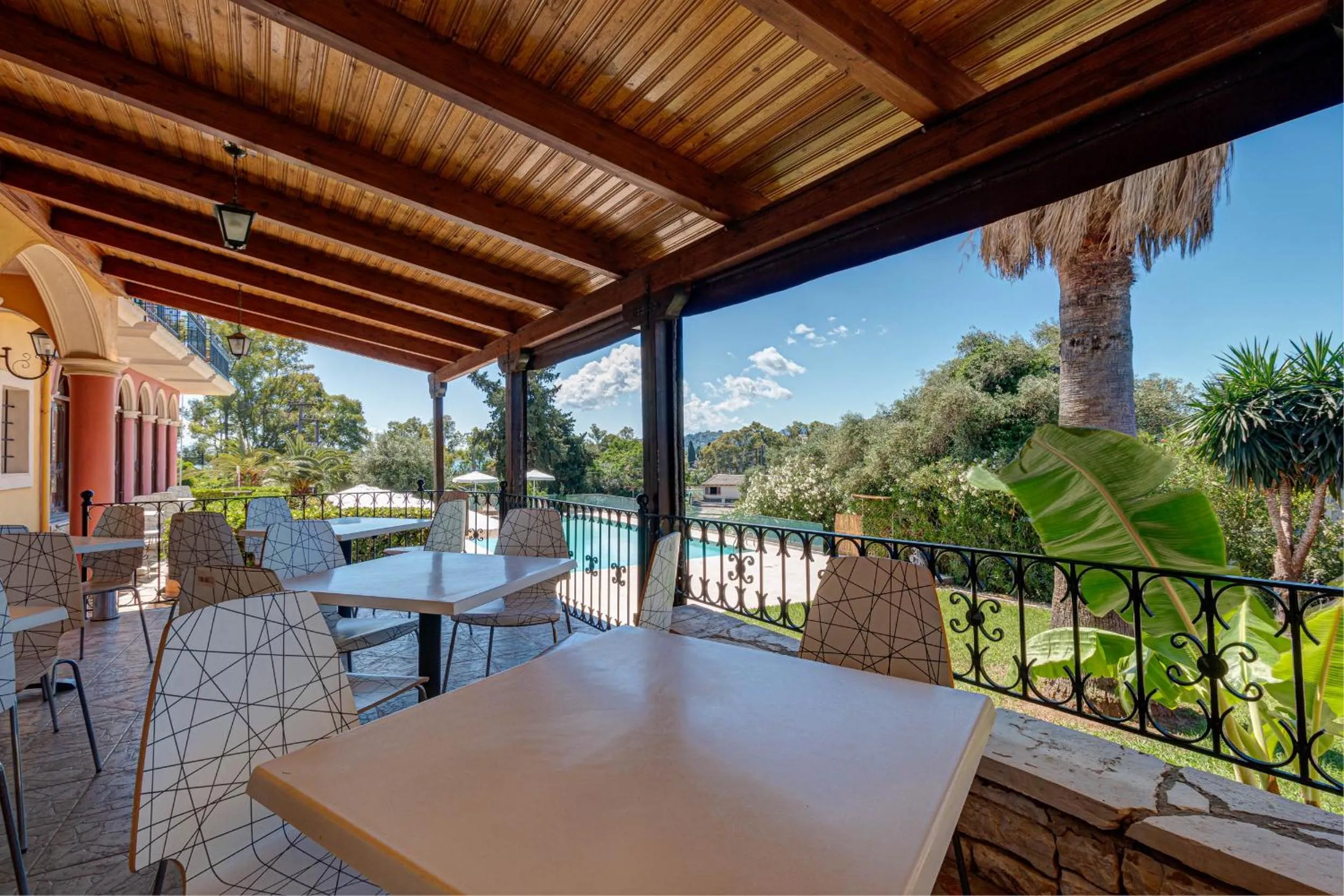 Breakfast in Ionian Arches