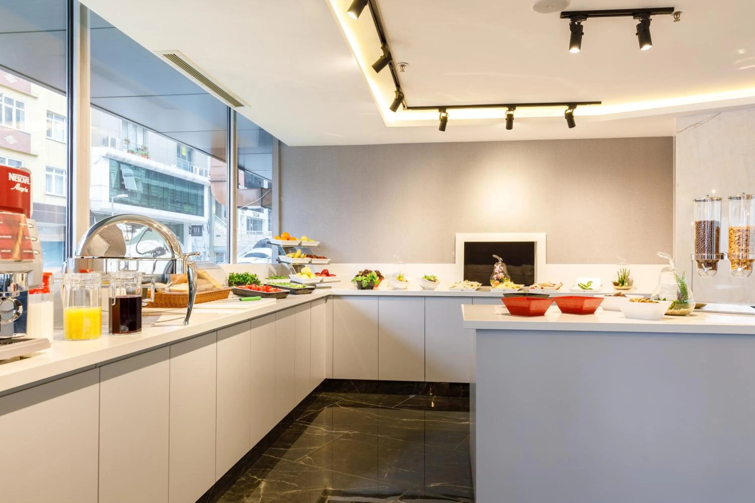 Breakfast in Urban Hotel Bomonti