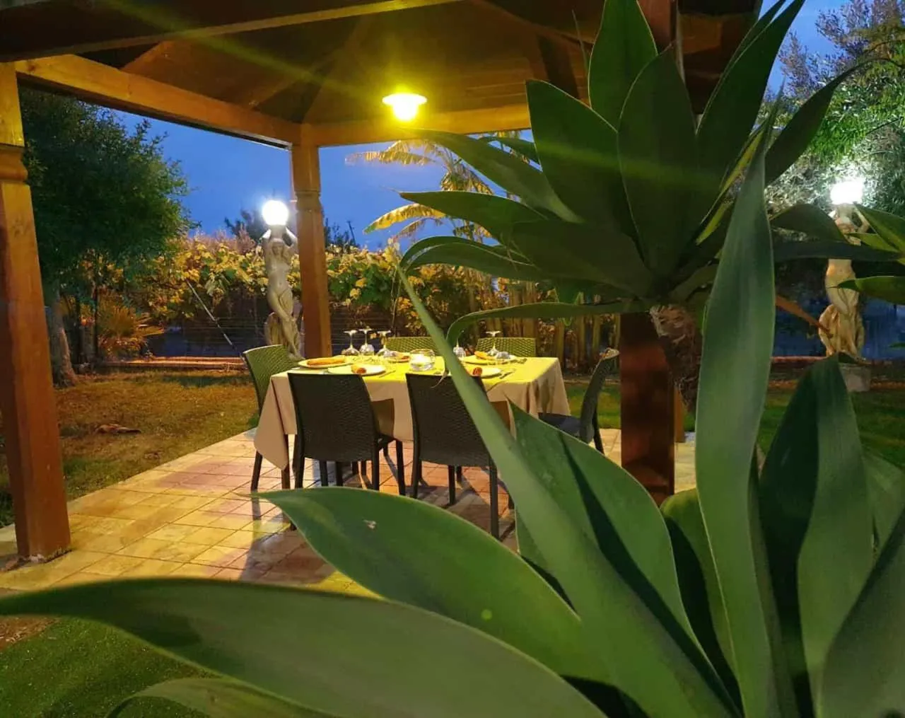 Property building in Hotel Ristorante L'Orizzonte