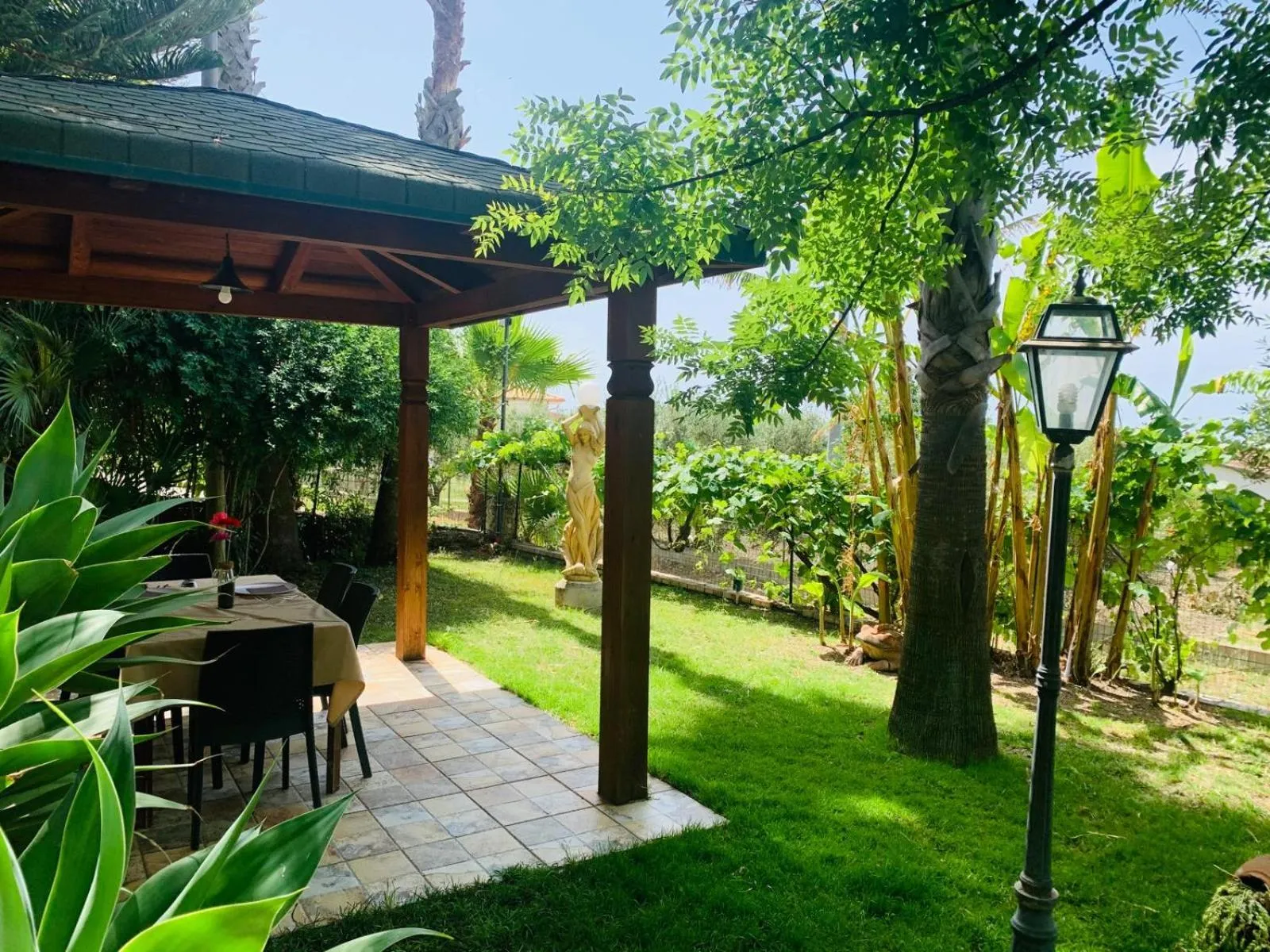 Property building in Hotel Ristorante L'Orizzonte