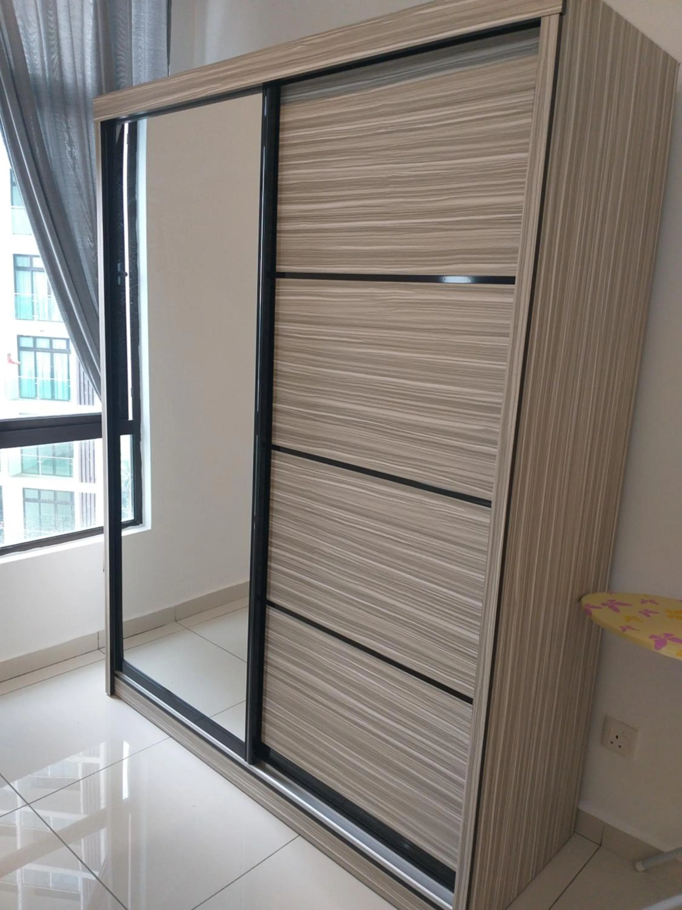 wardrobe in D Summit Cozy Homestay