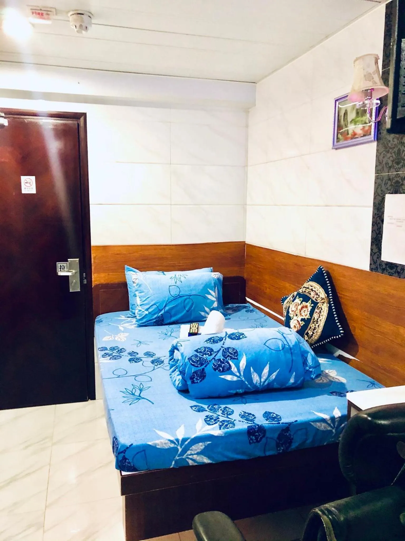 Bed in Kyoto Guest House (15/F)