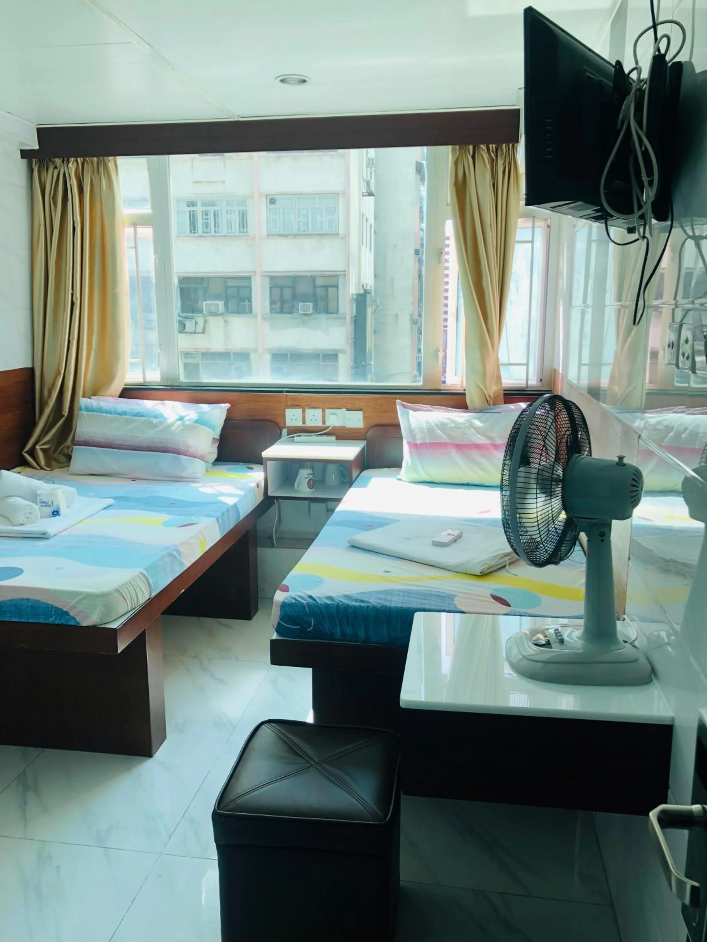 Bed in Kyoto Guest House (15/F)