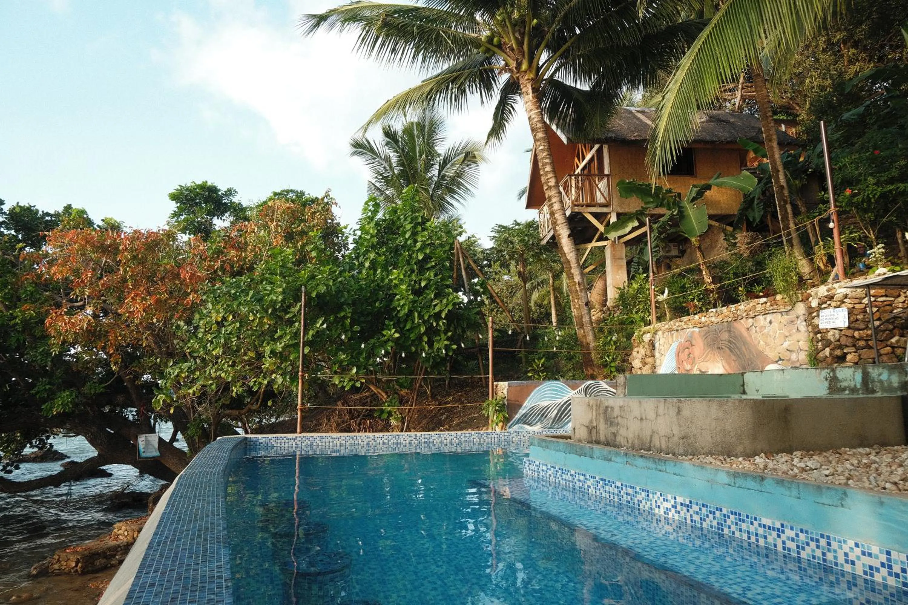 Cocovana Beach Resort