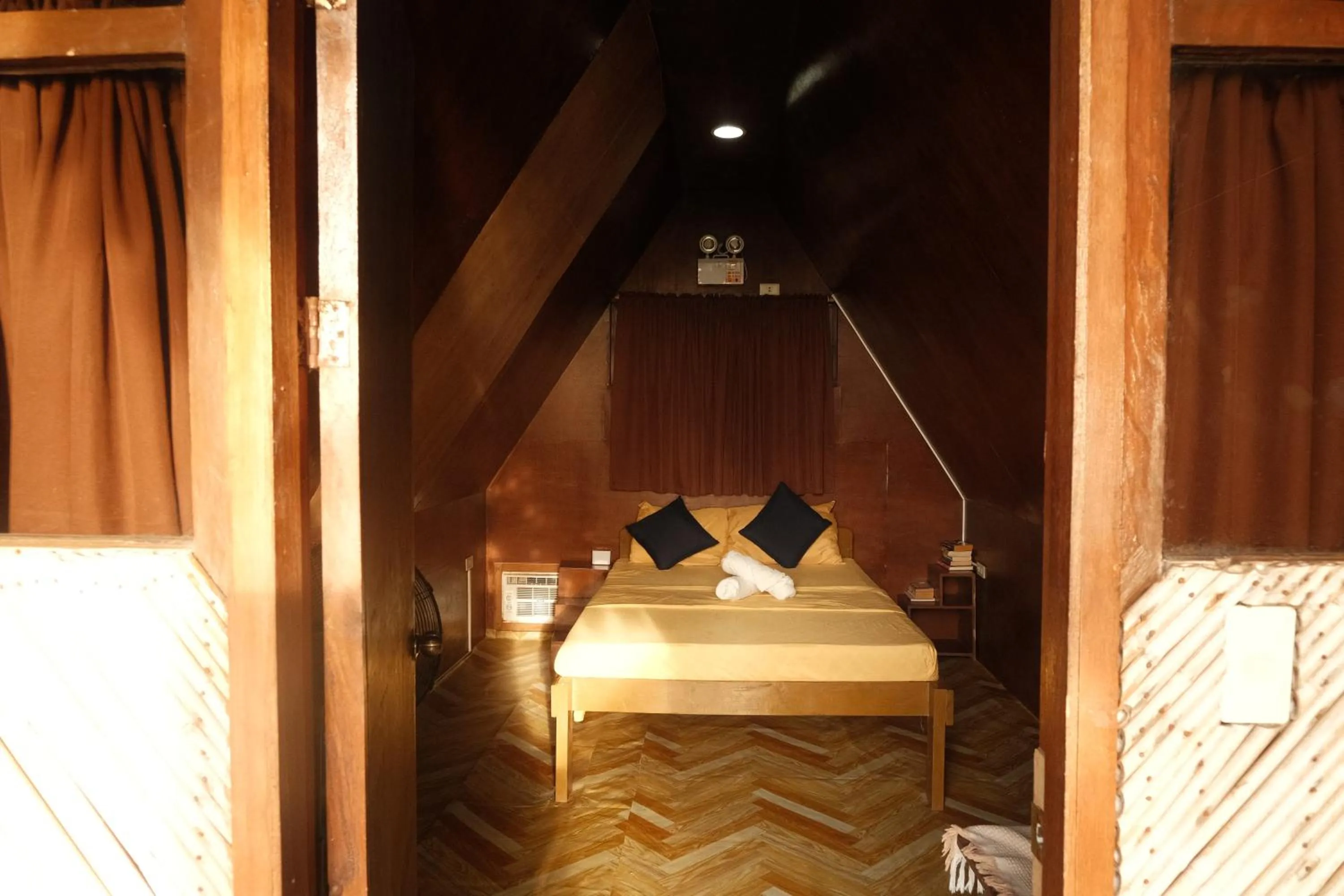 Cocovana Beach Resort