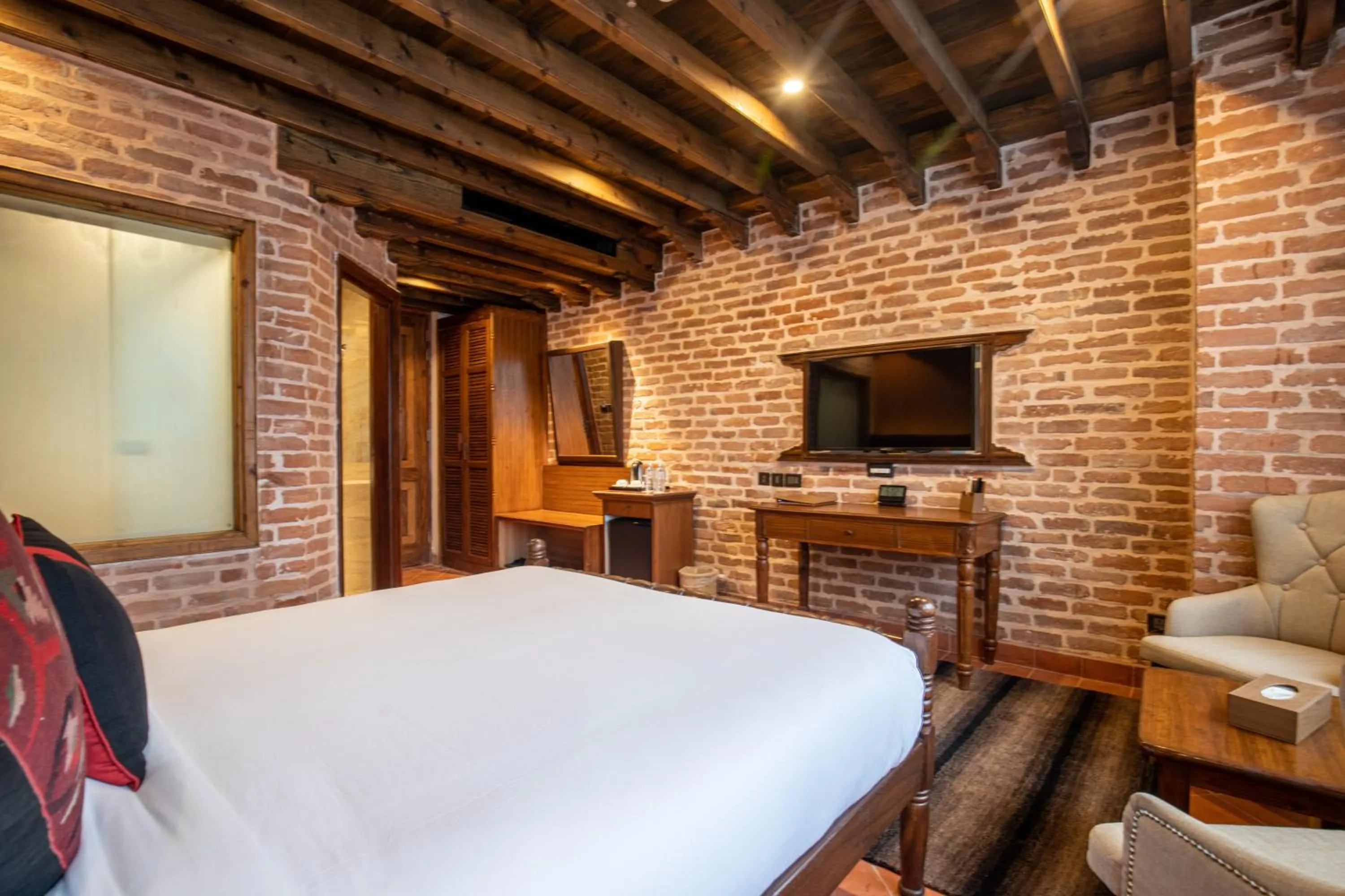 Photo of the whole room, Bed in Basera Boutique Hotel