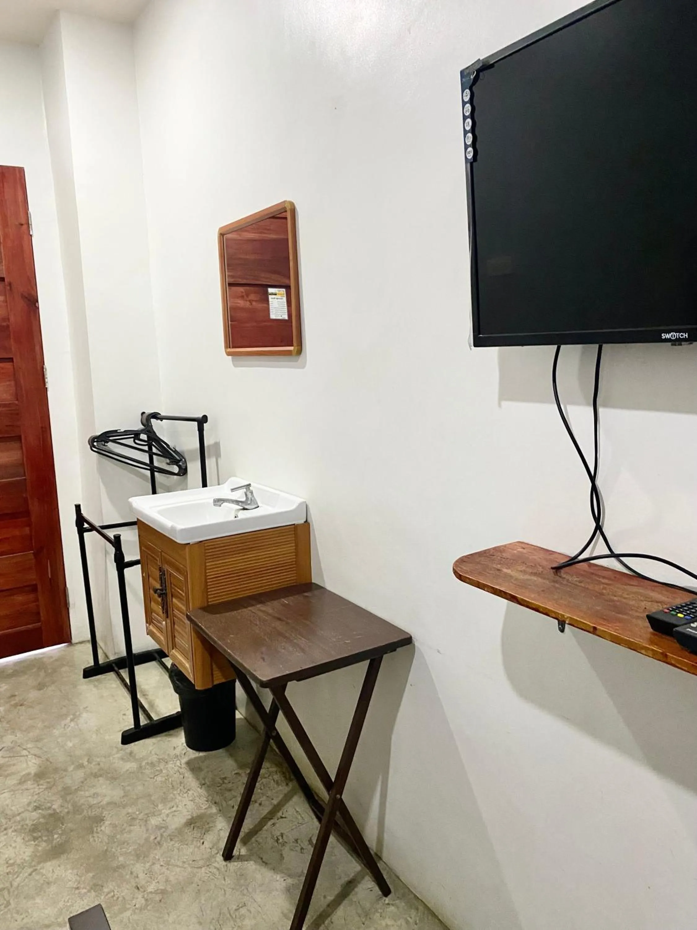 TV and multimedia in The Pocket Hotel