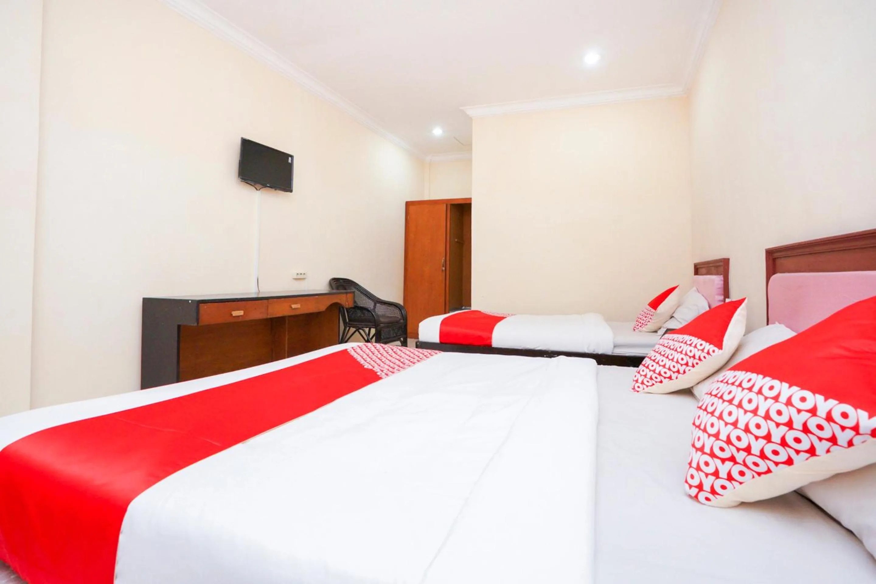 Bedroom in OYO 2003 Female Guest House