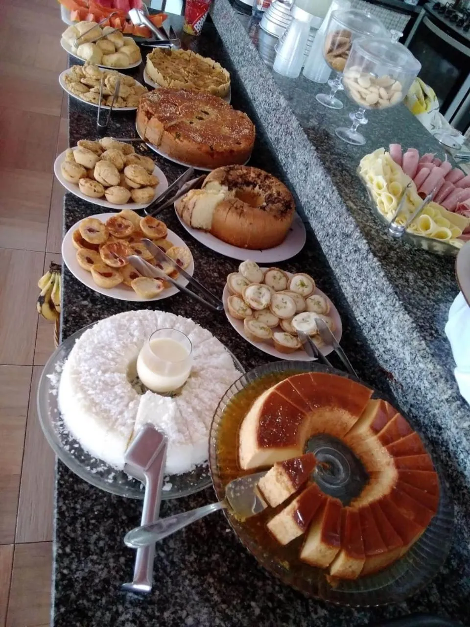 Breakfast in Pousada Camburi Star