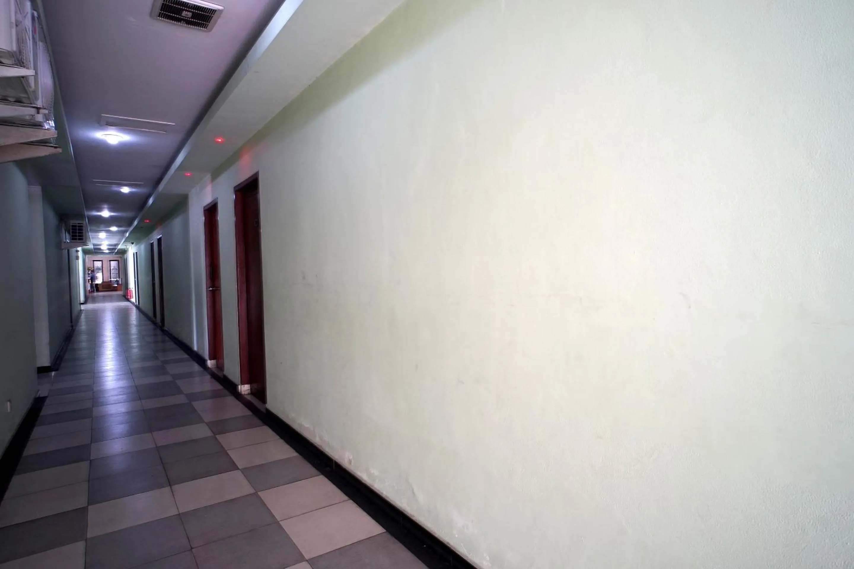 Lobby or reception in OYO 2015 Bandara Hotel Balikpapan