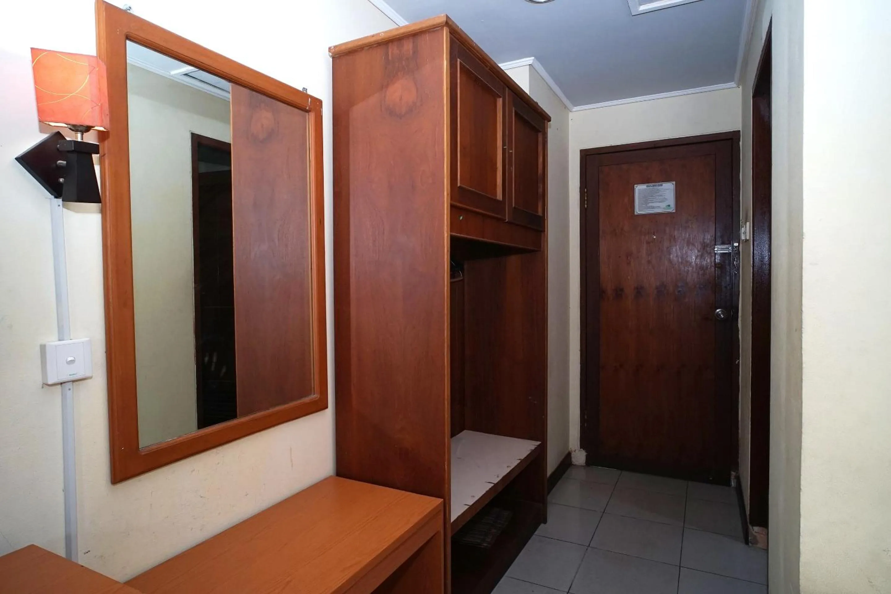 Living room in OYO 2015 Bandara Hotel Balikpapan