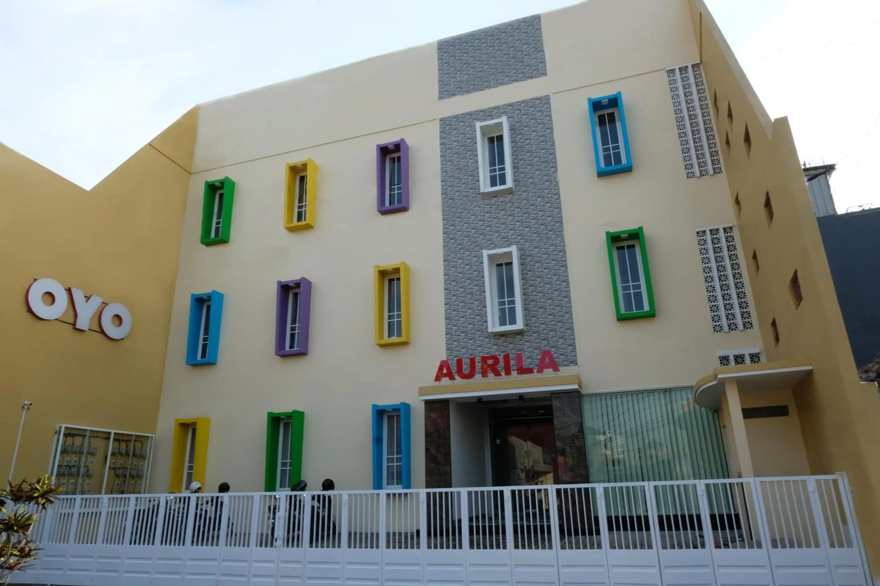 Facade/entrance in Aurila Homestay Syariah Mitra RedDoorz