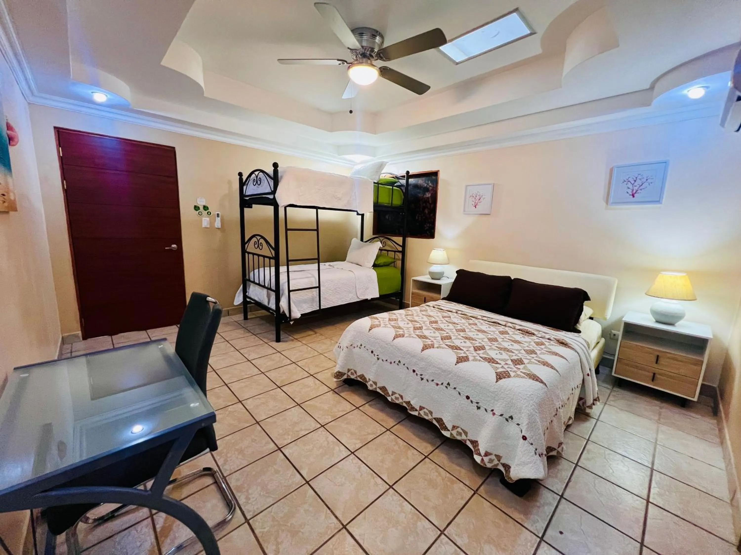 Bed in Casas del Toro Playa Flamingo