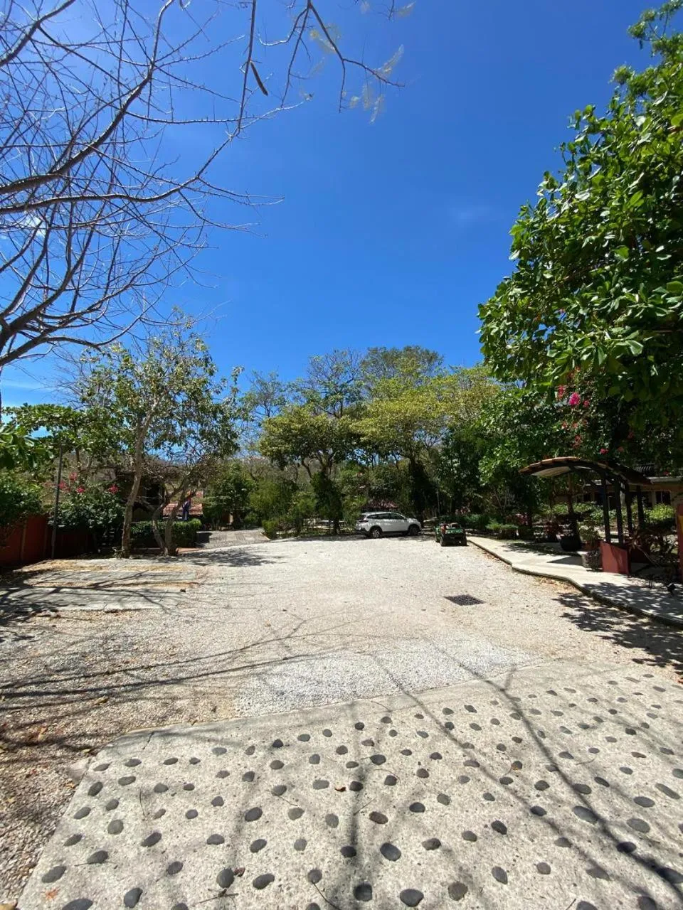 Parking in Casas del Toro Playa Flamingo