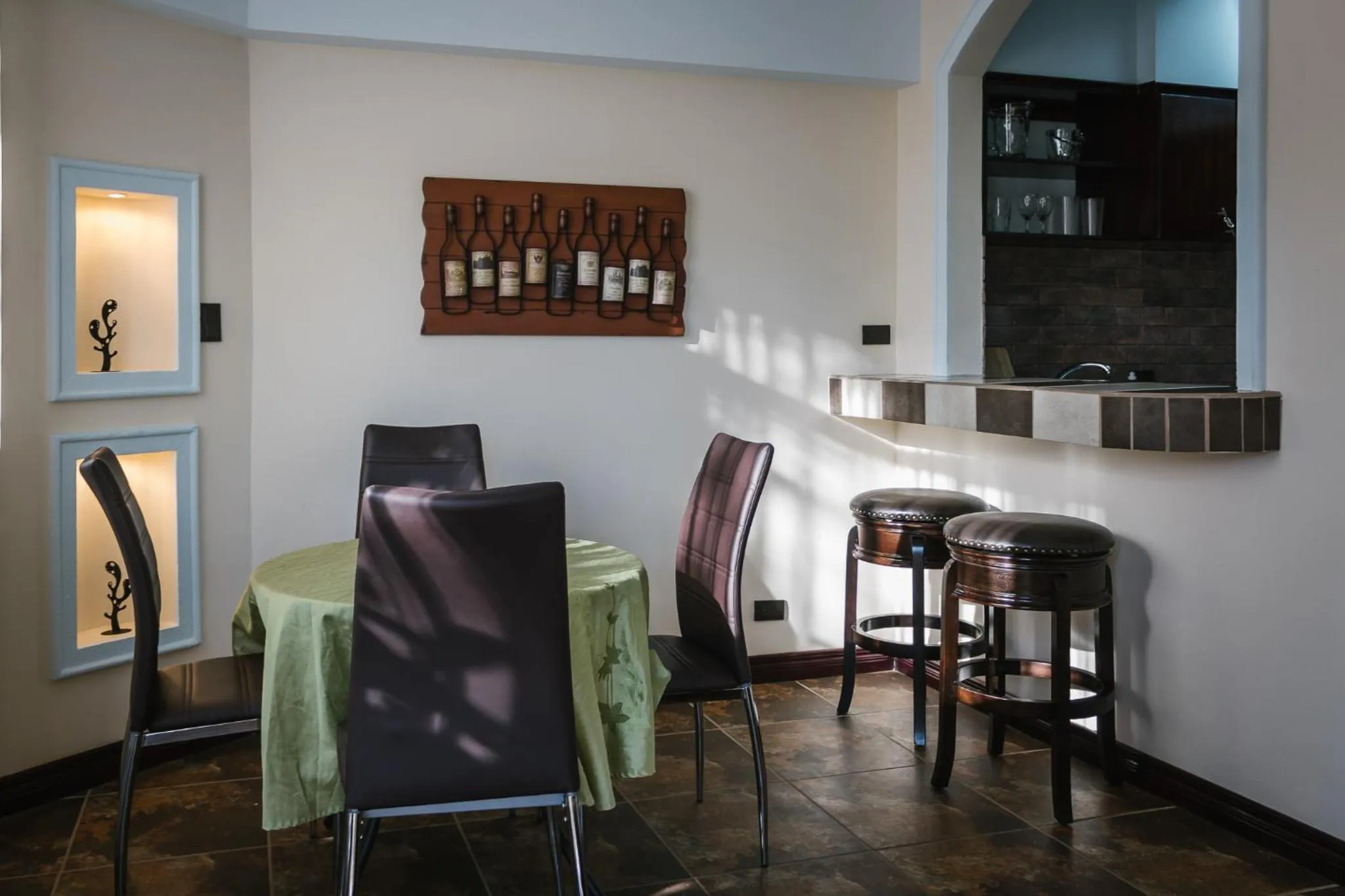 Dining area in Casas del Toro Playa Flamingo