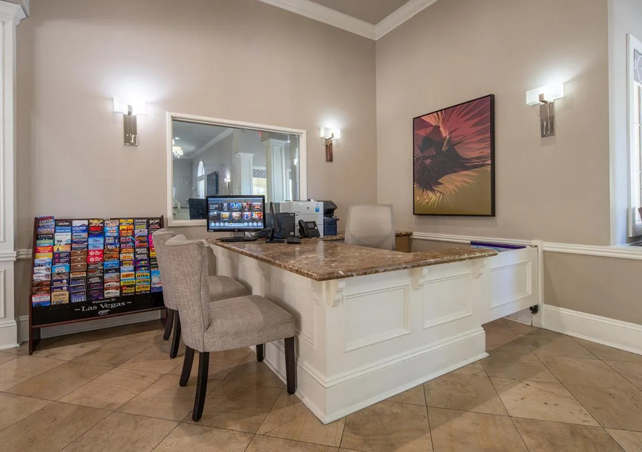 concierge in Club de Soleil All-Suite Resort