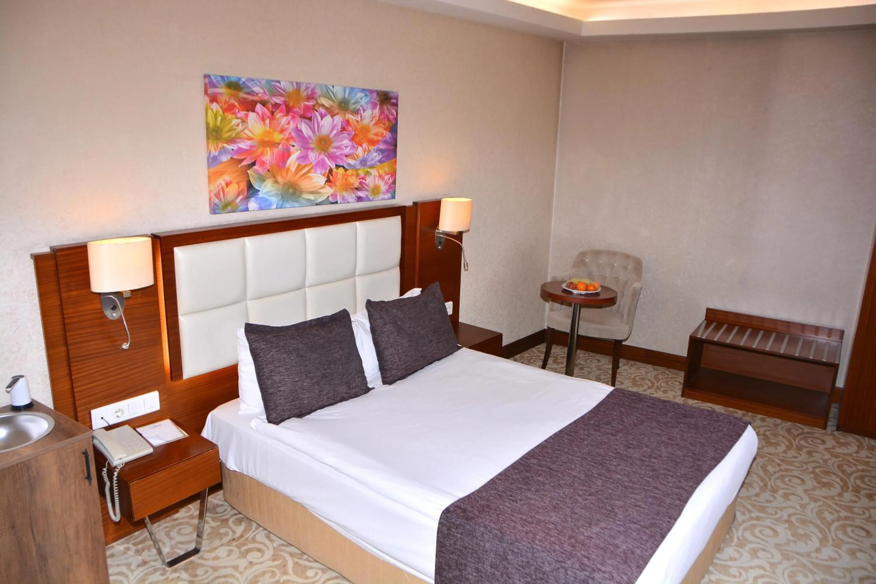 Photo of the whole room, Bed in Asrin Business Hotel Kızılay